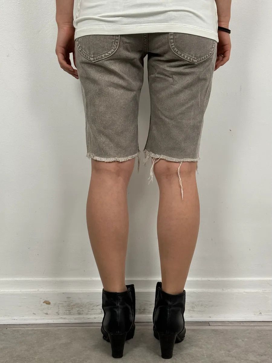 Maison Margiela SS2012 Maison Margiela Beige Denim Signature Distressed Shorts Size 26" / US 2 / IT 38 - 5 Thumbnail