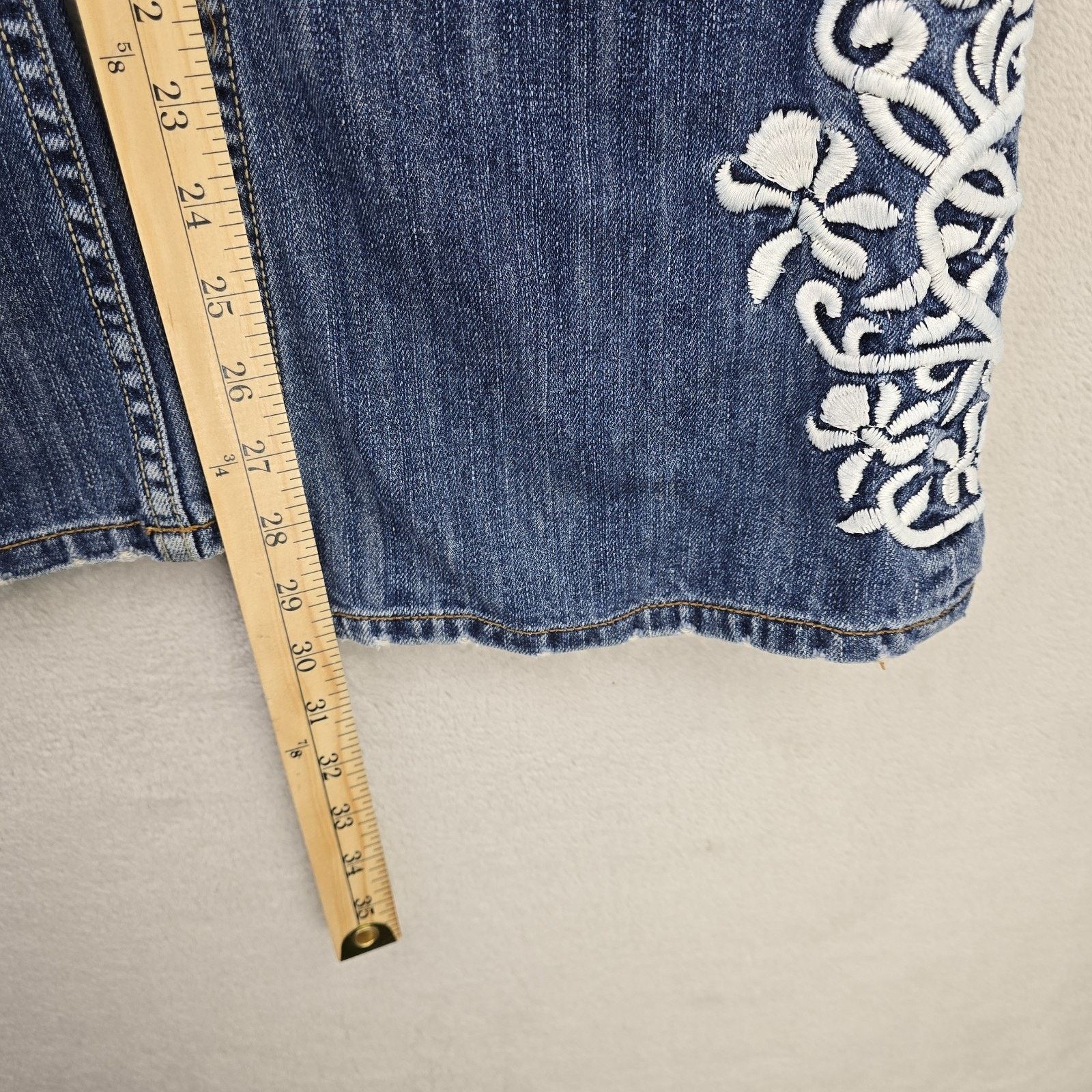 Guess Vtg Guess USA Jeans 34 (Fits 38x30) Embroidered Distressed Size 38" / US 16 / IT 52 - 10 Thumbnail