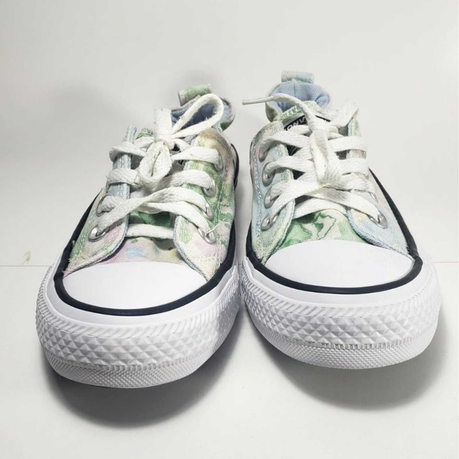 Converse Converse Chuck Taylor Low Top Sneaker Festival Print Womens Size 5 Multicolor Size S / US 4 / IT 40 - 2 Thumbnail