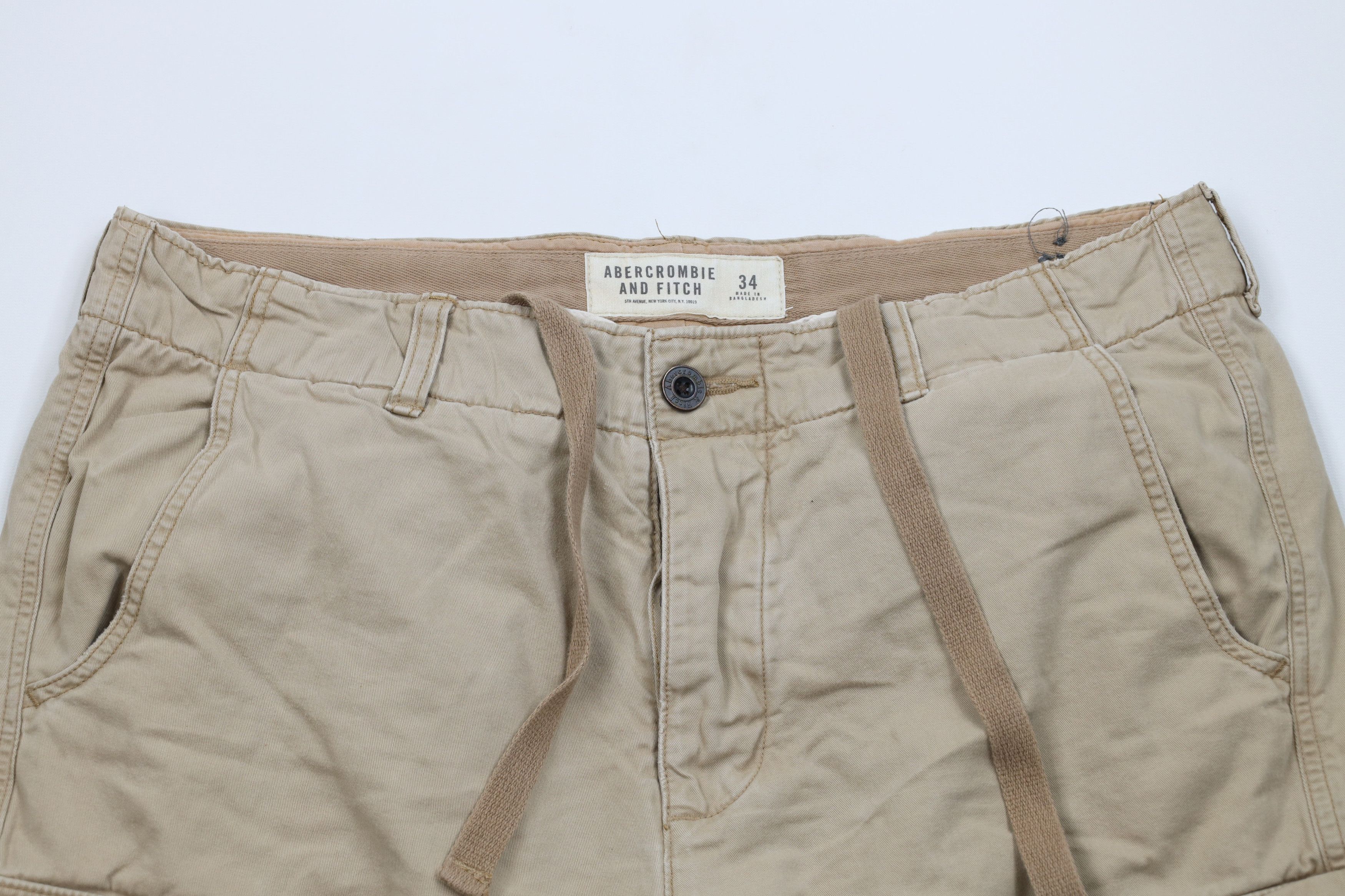 Abercrombie & Fitch Vintage Abercrombie & Fitch Fly Cargo Shorts Beige Cotton Size US 34 / EU 50 - 2 Thumbnail