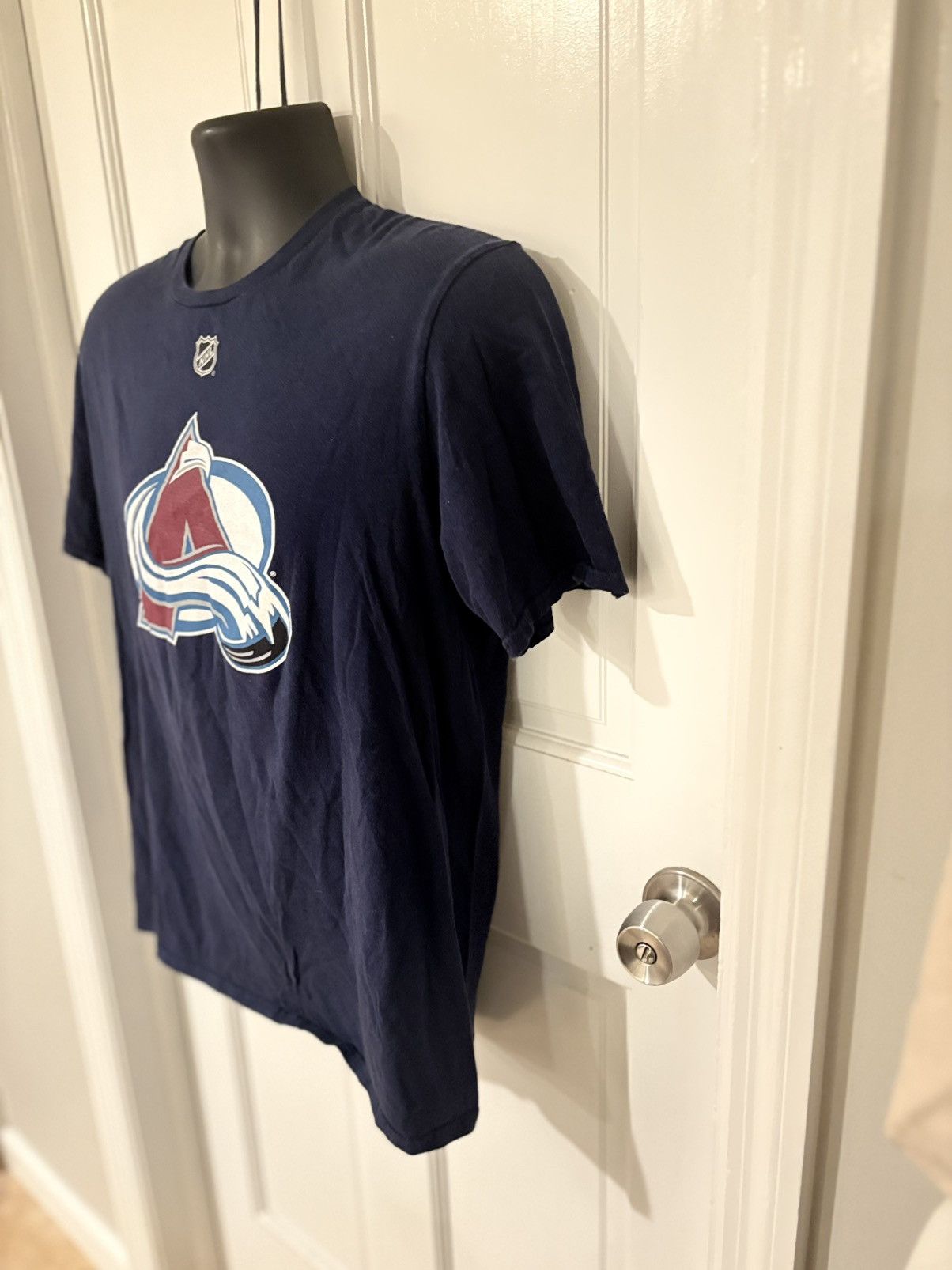 Other Colorado Avalanche #29 Nathan Mackinnon Men’s large t shirt Size US L / EU 52-54 / 3 - 9 Thumbnail