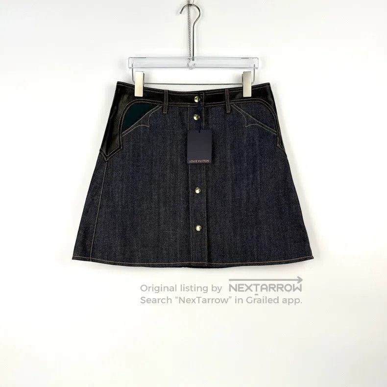 Louis Vuitton Louis Vuitton Denim Skirt with Gold Button and Blue Old Fl Size 33" - 3 Thumbnail