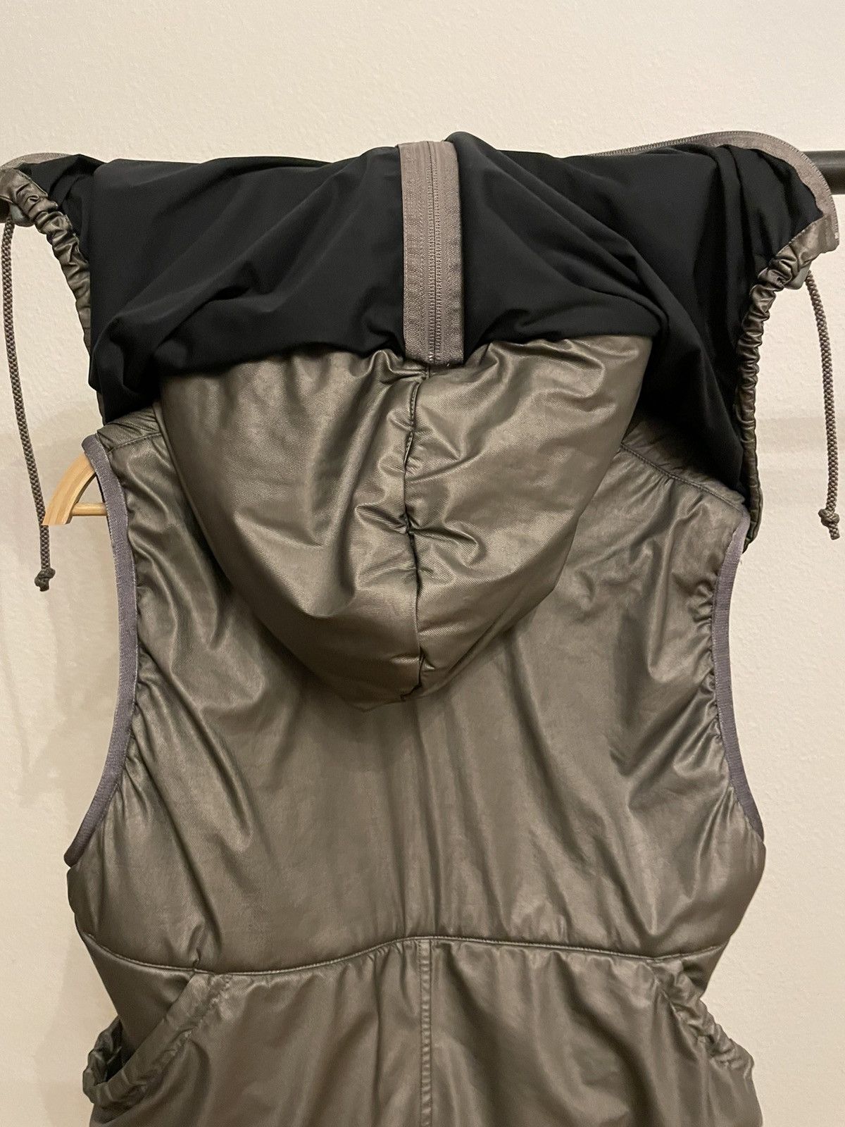 Final Home archive final home x issey miakey vest Size US S / EU 44-46 / 1 - 5 Thumbnail