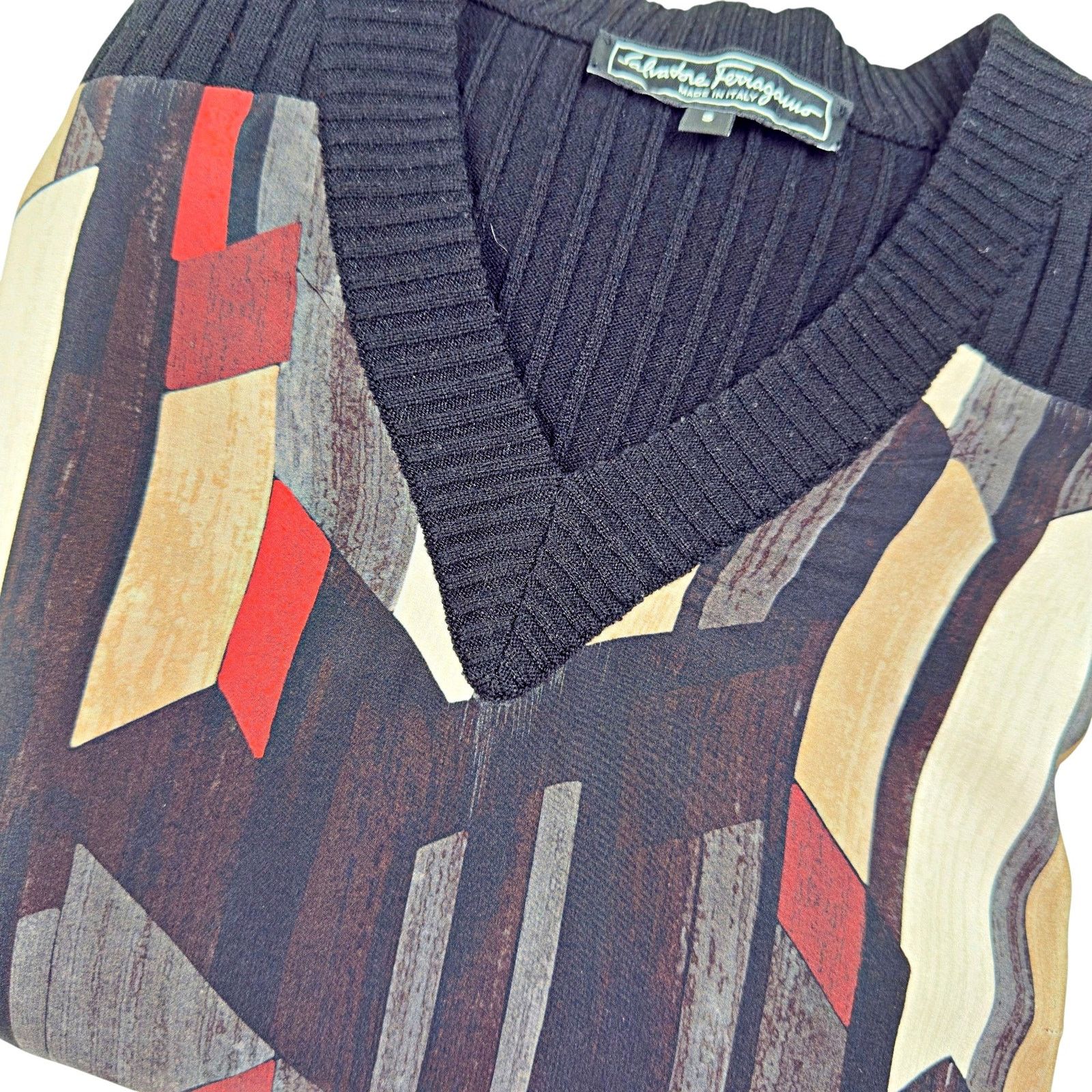 Salvatore Ferragamo Salvatore Ferragamo Wool V-Neck Abstract Sweater Tunic Size S / US 4 / IT 40 - 1 Thumbnail