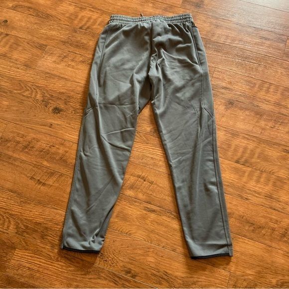 Under Armour Under Armour Gray Pants Athletic Sweatpants Athleisure Size Size US 30 / EU 46 - 6 Thumbnail