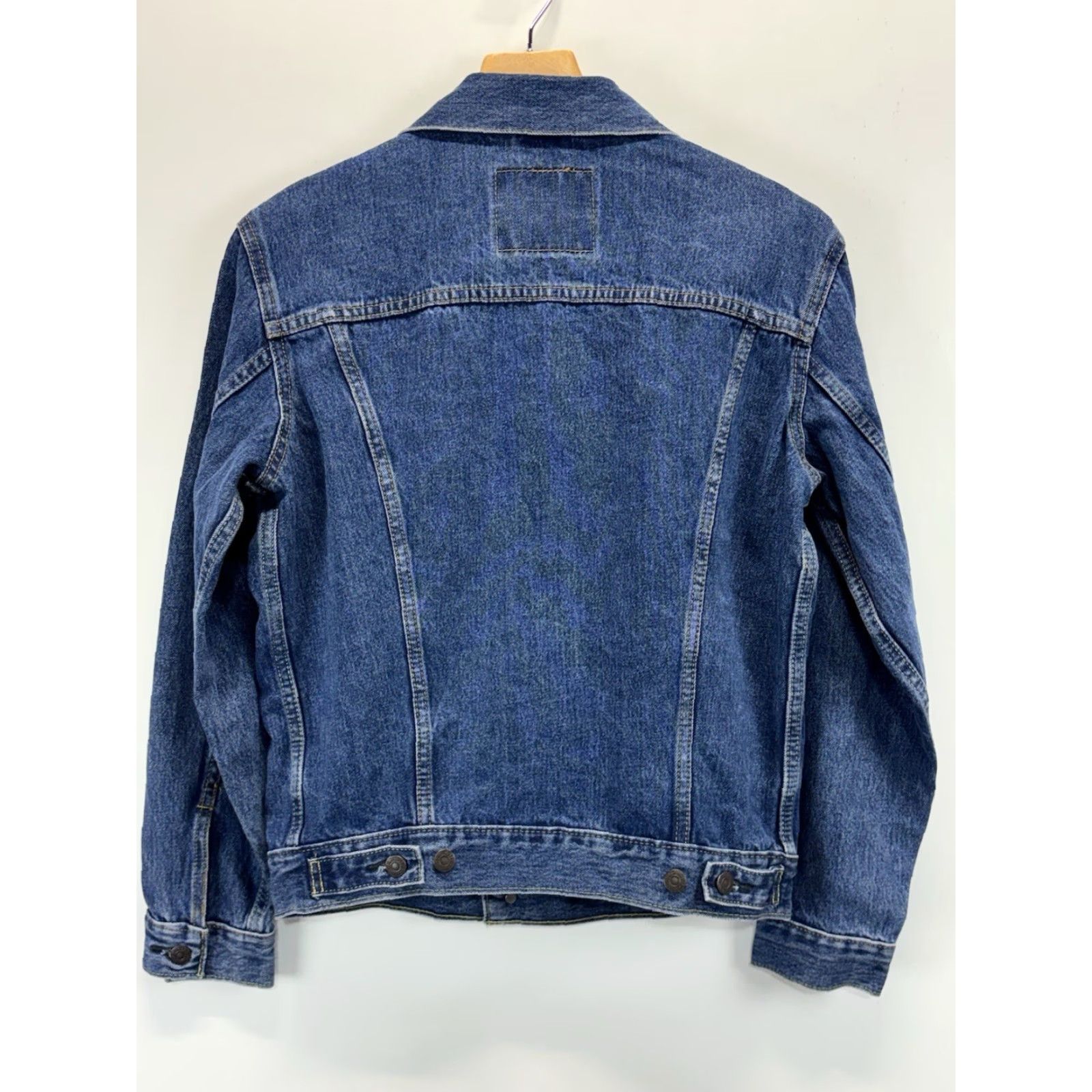 Levi's VINTAGE Levi’s Denim Trucker Jean Jacket Men’s Small Medium Wash Classic Timeless Denim Jacket Mens Blue Size US 29 - 3 Thumbnail