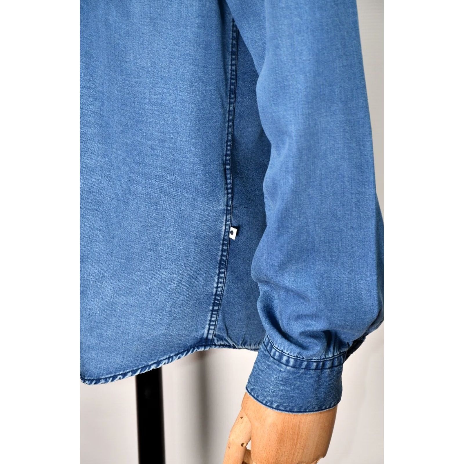 NN07 NN07 Falk Denim Look Shirt Indigo Tencel Slim Fit Men's XL NN07 Shirt Denim Indigo Slim Fit XL Men Casual Button-Up Size US XL / EU 56 / 4 - 7 Thumbnail