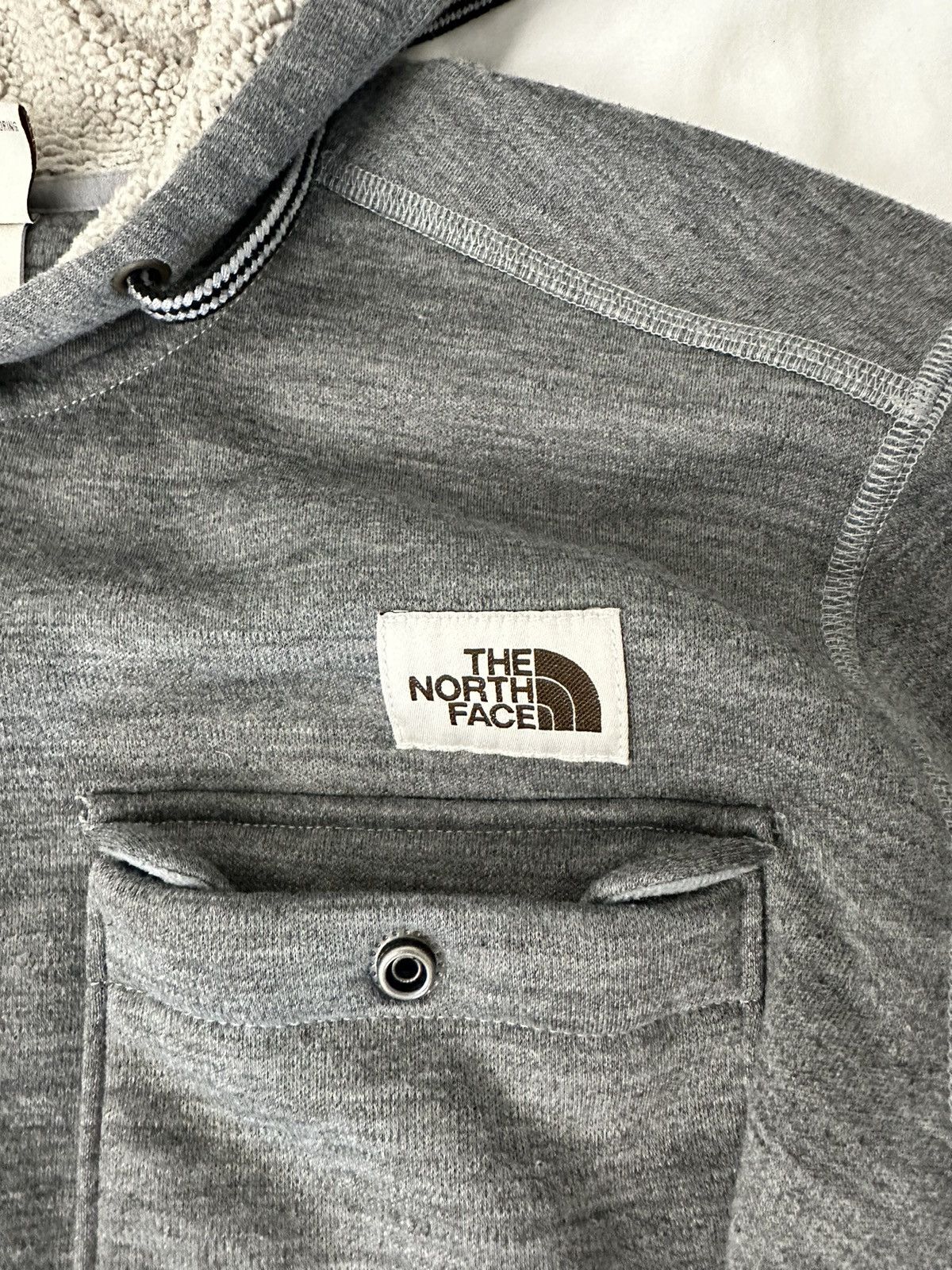 The North Face Grey North Face button up Size US M / EU 48-50 / 2 - 2 Thumbnail
