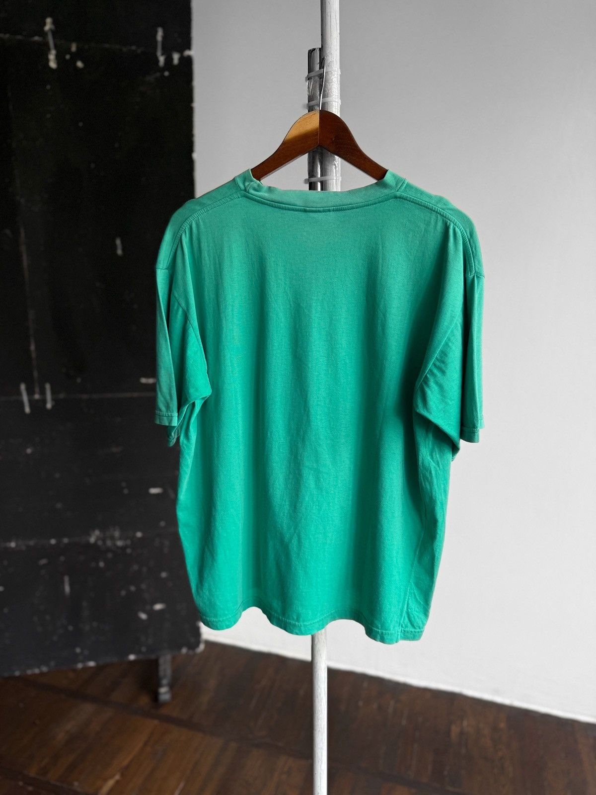 Nike × Vintage Nike Mens Vintage 90s Teal Crew Neck T-Shirt Y2K Small Logo Size US L / EU 52-54 / 3 - 2 Thumbnail
