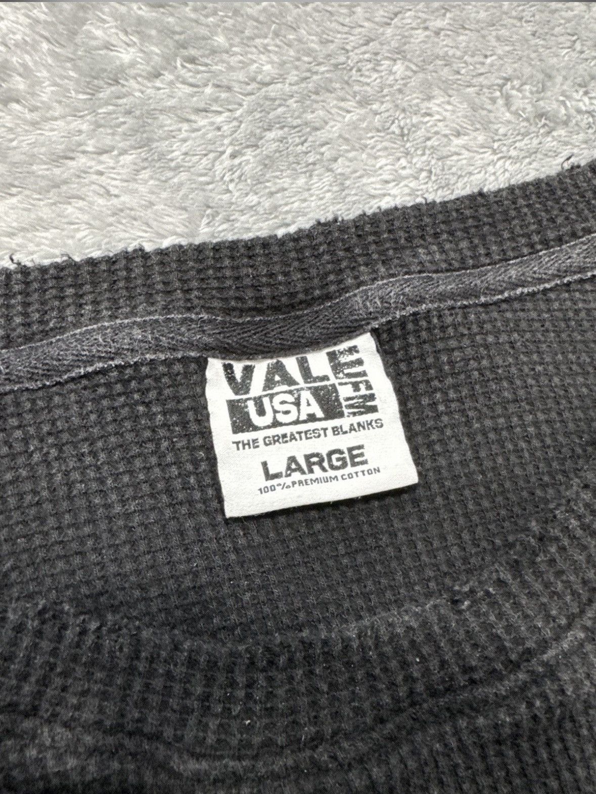 Vale VALE USA long sleeve thermal LARGE Size US L / EU 52-54 / 3 - 9 Thumbnail