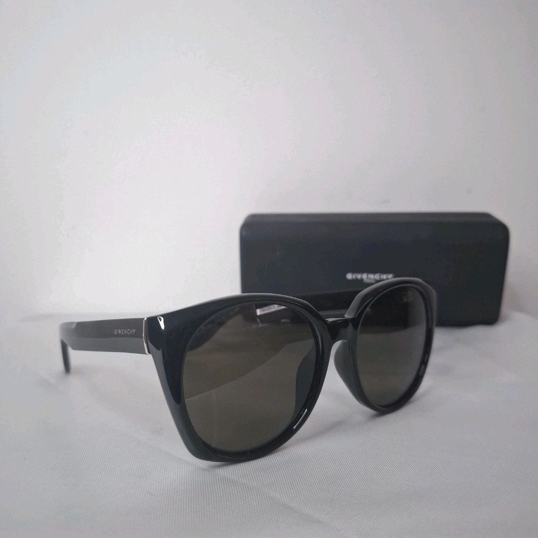 Givenchy GIVENCHY Glossy Black Grey Gradient Cateye Sunglasses Size ONE SIZE - 1 Thumbnail