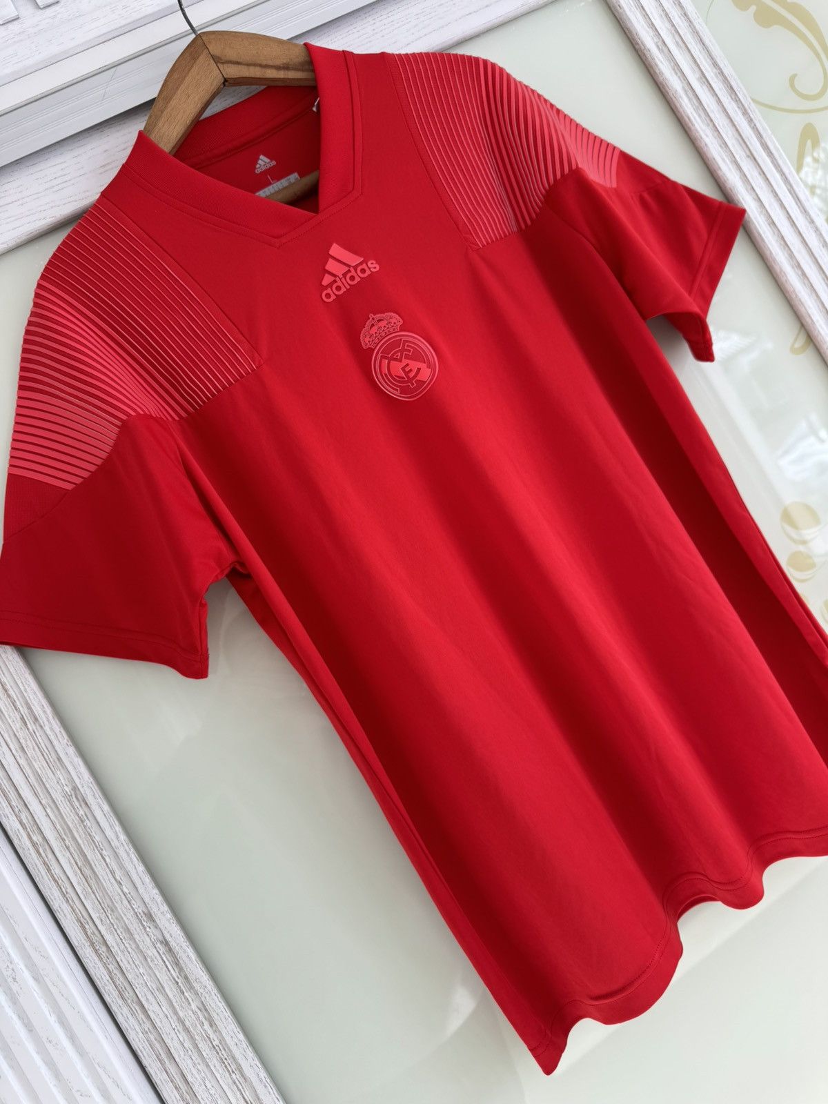 Adidas Real Madrid 2018-2019 Icon Tee Soccer Jersey Football Shirt Size US L / EU 52-54 / 3 - 4 Thumbnail