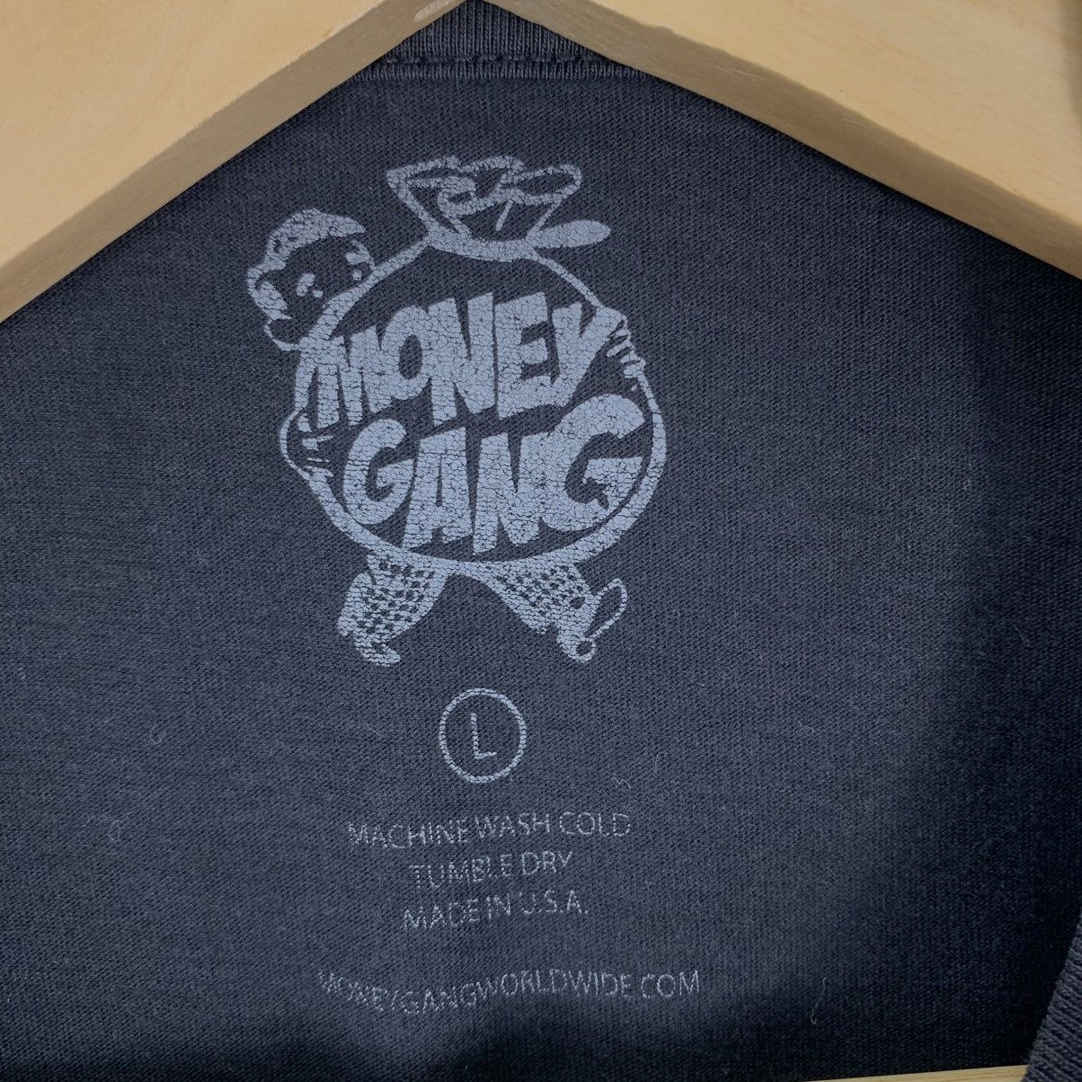 Vintage BLOOD MONEY ENTERTAINMENT Usa Money Gang Rapper Tshirt Size US L / EU 52-54 / 3 - 5 Thumbnail