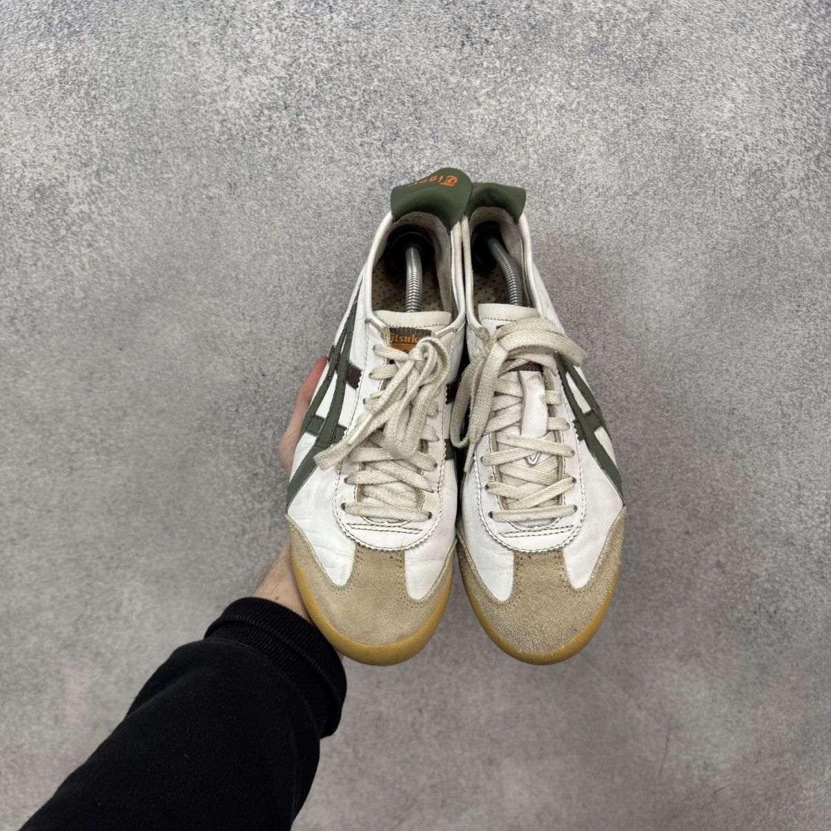 Onitsuka Tiger ASICS Onitsuka Tiger Mexico 66 Kill Bill Size US 9 / EU 42 - 2 Thumbnail