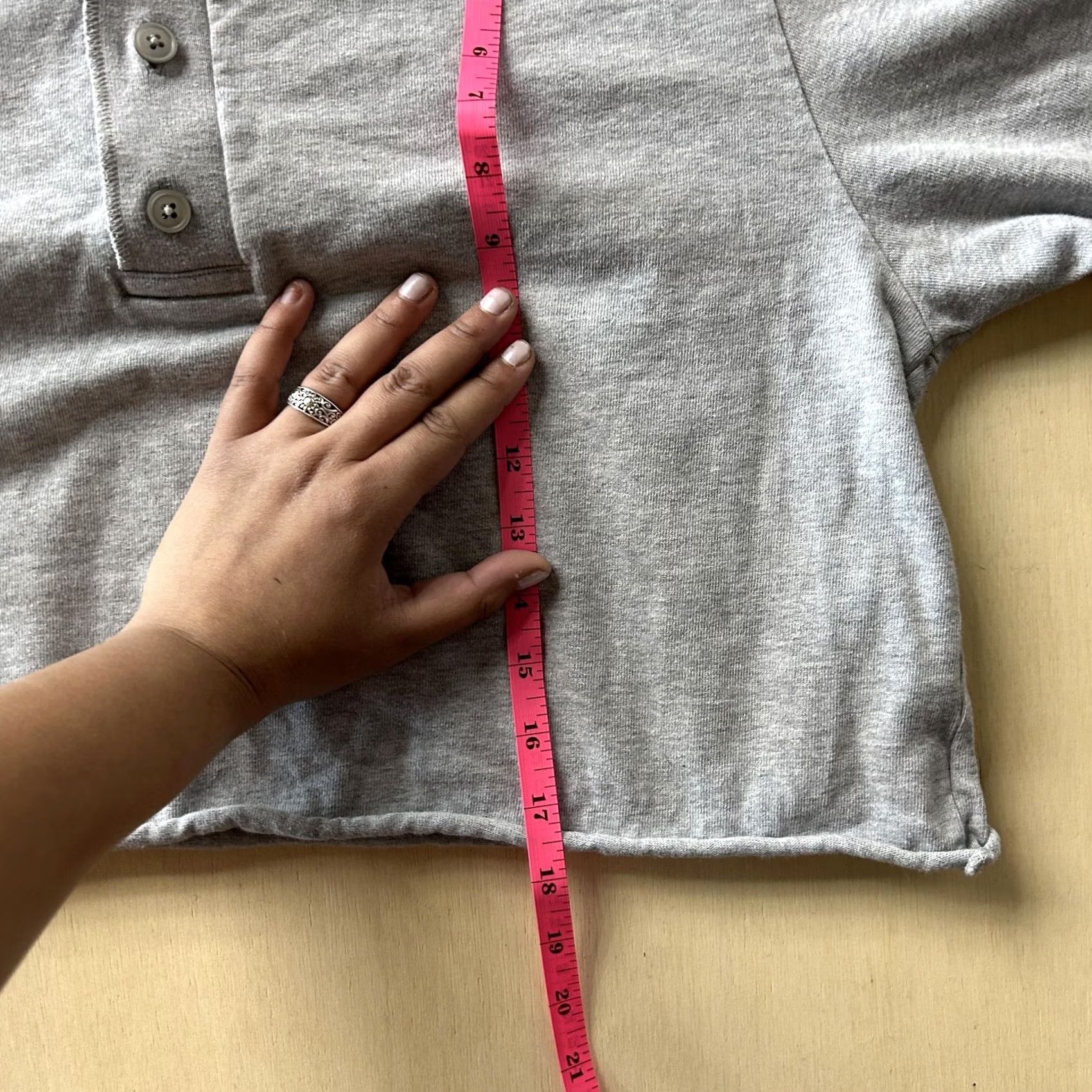 Vintage John Galt Shirt Womens Large Gray Cropped Henley Long Sleeve Jersey Tee Top Size L / US 10 / IT 46 - 6 Thumbnail