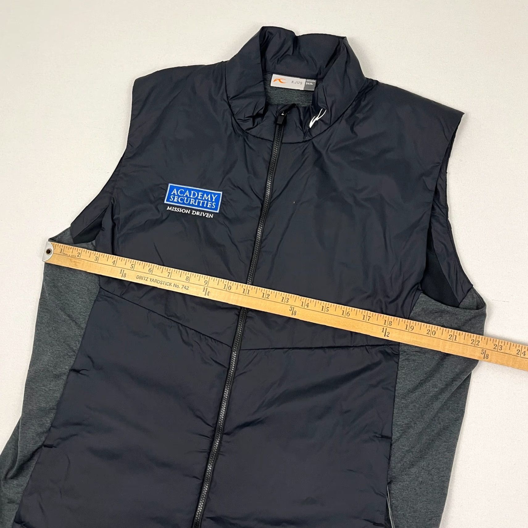 KJUS KJUS Radiation Vest Mens Size 54 XL Gray Insulated Puffer Full Zip Golf Preppy Jacket Size US XL / EU 56 / 4 - 6 Thumbnail