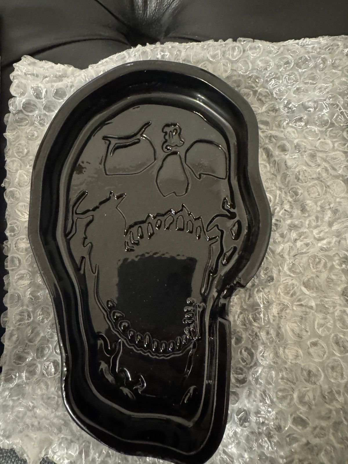 Revenge Revenge Skull Glass Ashtray Black Size ONE SIZE - 1 Thumbnail