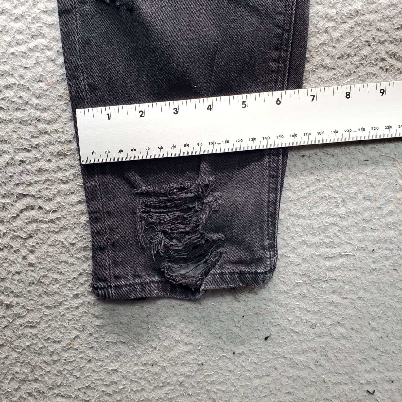 American Eagle Outfitters American Eagle Outfitters Skinny Jeans Womens 6 Black Denim Distressed 5-Pocket Jeans Womens Size 6 Black Distressed 5-Pocket Size 28" / US 6 / IT 42 - 5 Thumbnail
