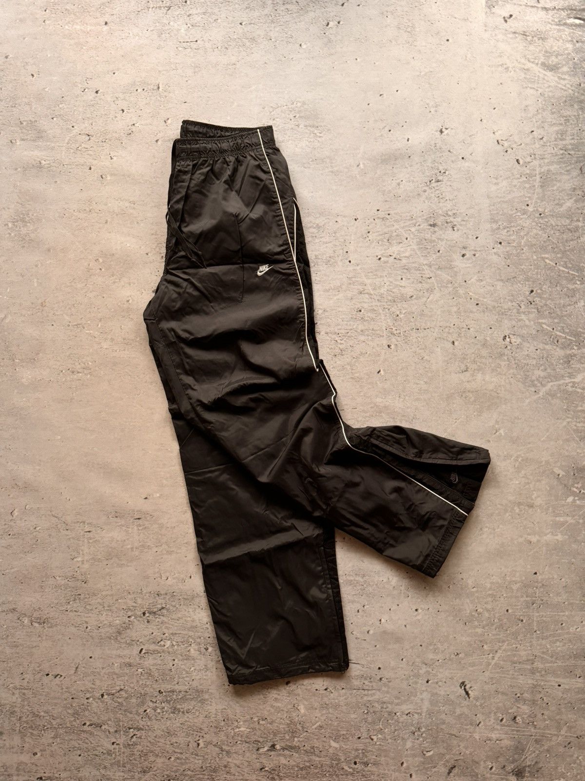 Nike × Vintage NIKE VINTAGE BASIC LOGO OVERSIZE BAGGY PANTS Size US 34 / EU 50 - 1 Thumbnail