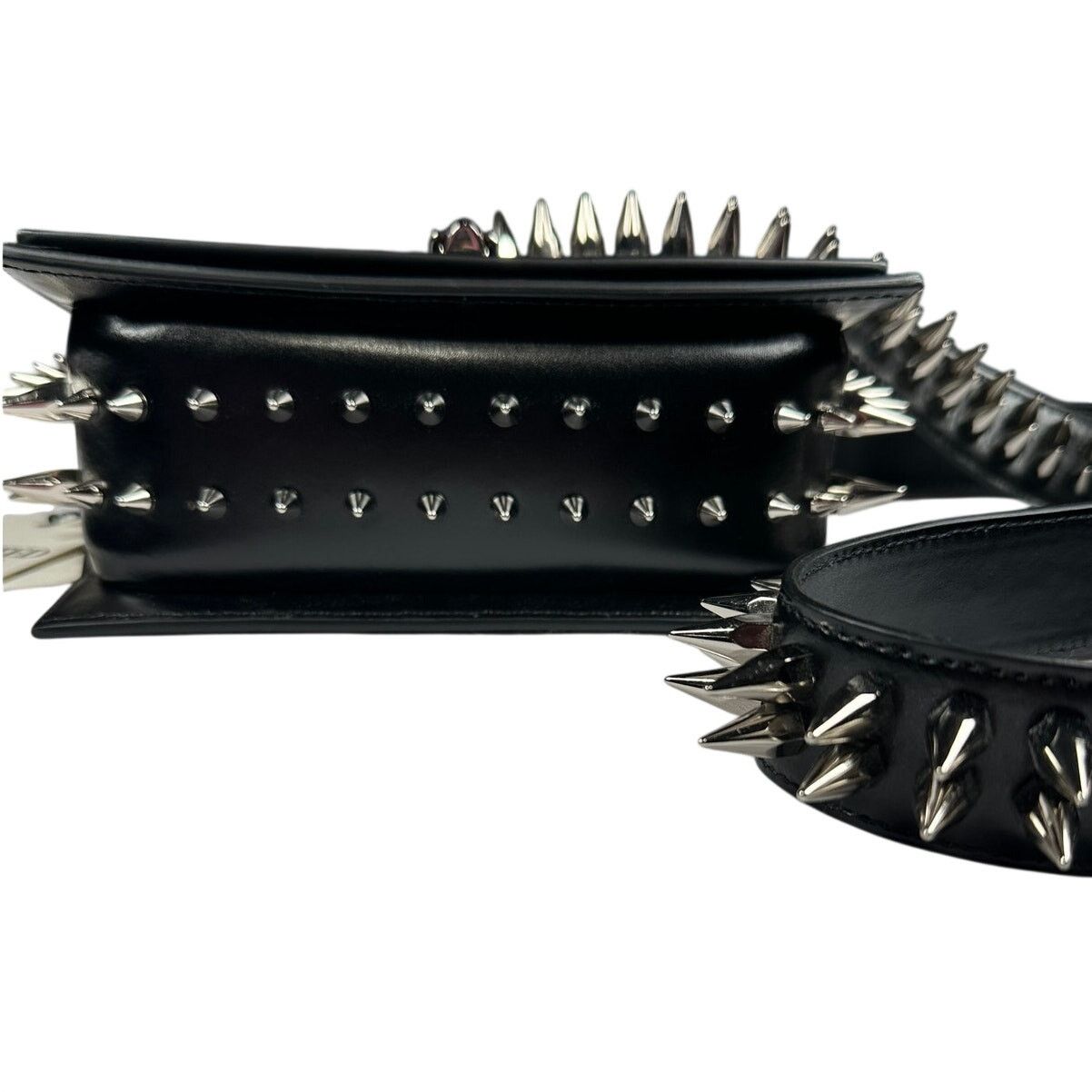Alexander McQueen Alexander McQueen Black Leather Spiked Skull Bag NIB Size ONE SIZE - 8 Thumbnail