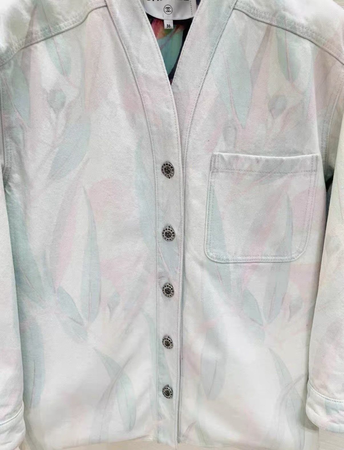 Chanel Chanel Fashion Tie-Dye Washed Denim Jacket J33 Size XS / US 0-2 / IT 36-38 - 4 Thumbnail