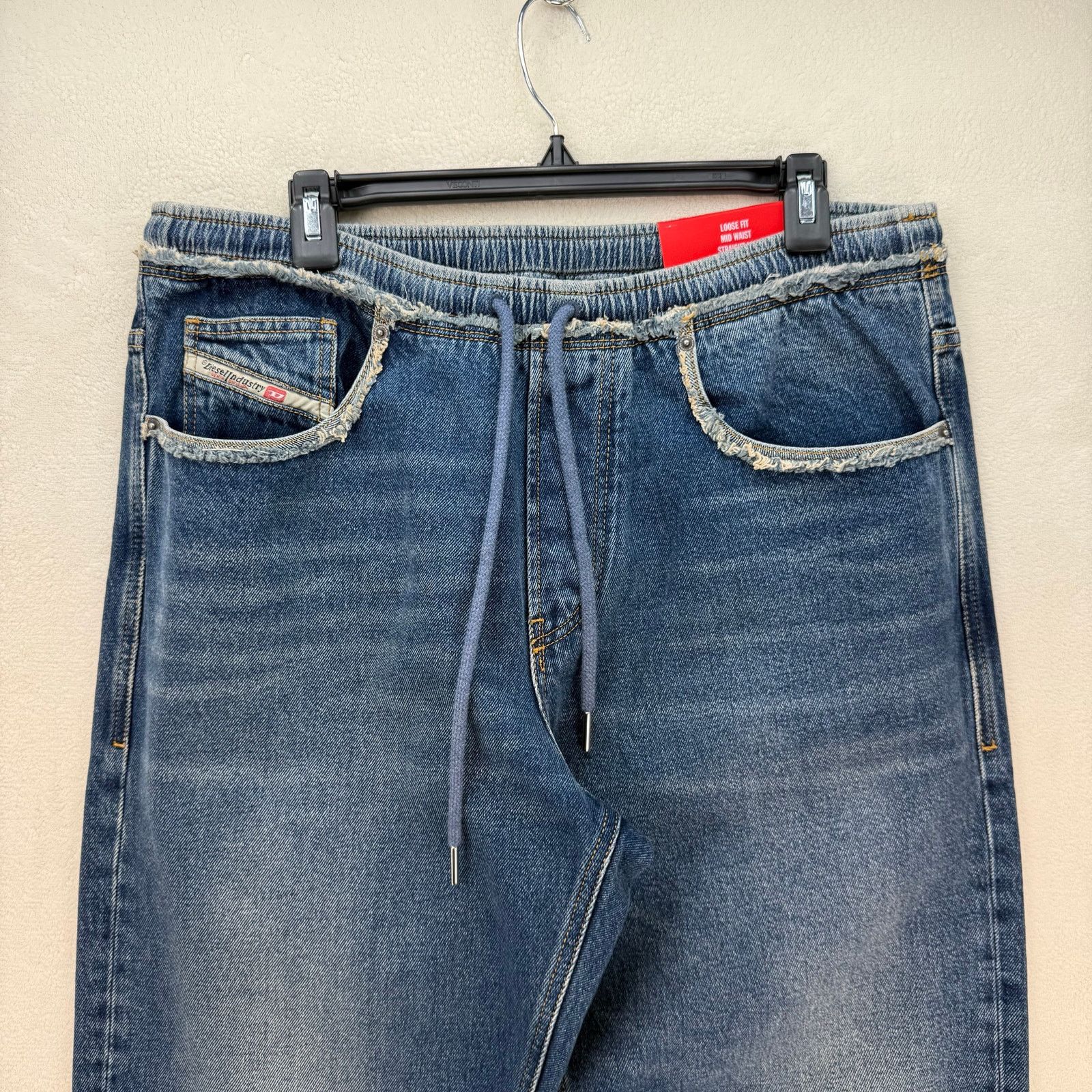 Diesel DIESEL MEN'S 34X32 D-SERT STRAIGHT LEG JEANS MADE IN TUNISIA Size US 34 / EU 50 - 2 Thumbnail