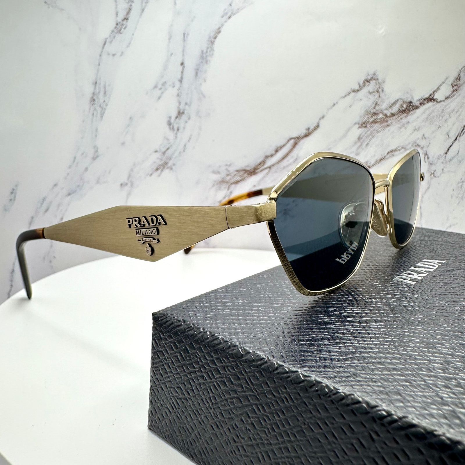 Prada New PRADA Sunglasses Gold Metal 3D Logo Aviator Size ONE SIZE - 7 Thumbnail