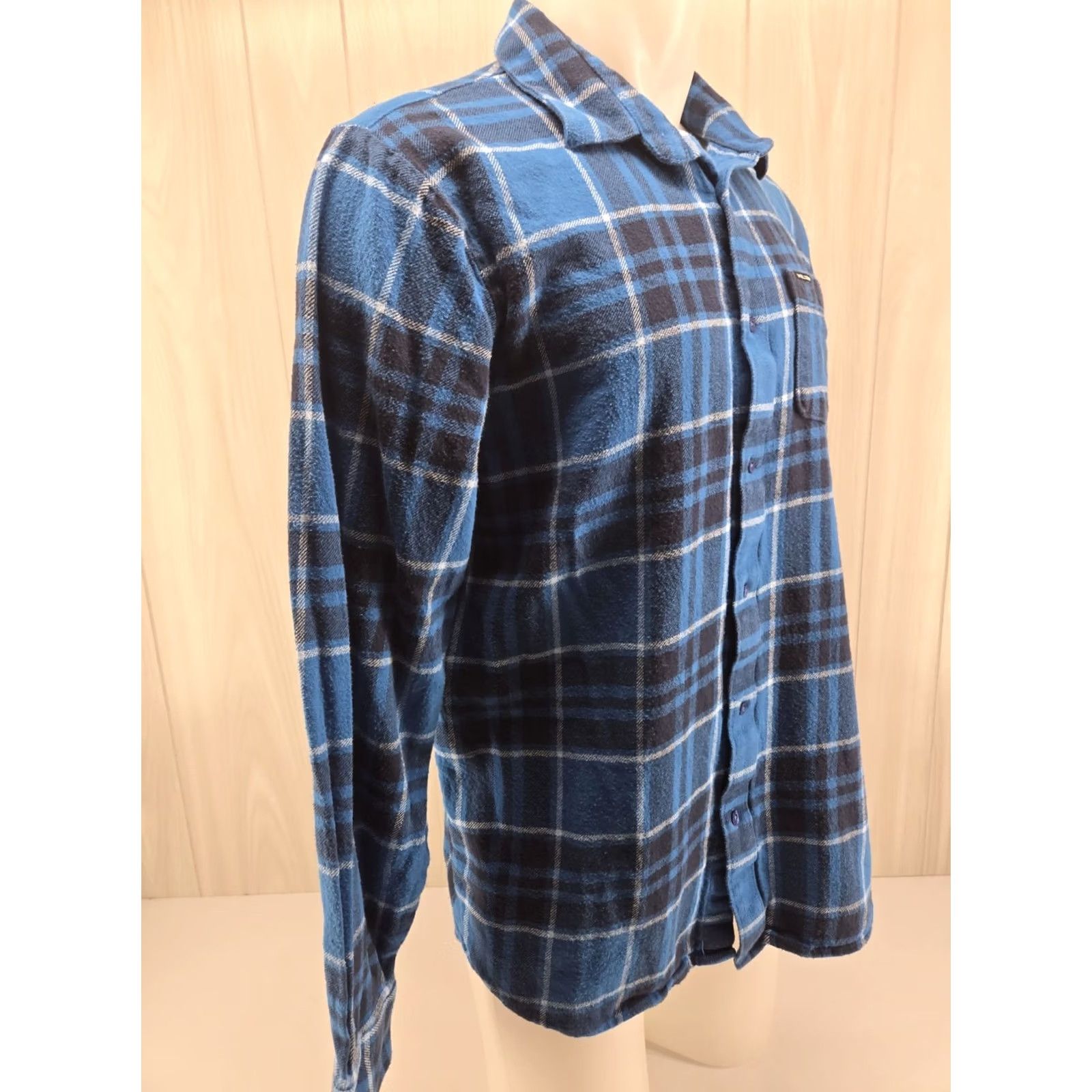 Volcom Volcom Shirt Plaid Blue Long Sleeve Button Closure Chest Pockets Mens L Regular Size Large Cotton Blend Vintage No Size US L / EU 52-54 / 3 - 6 Thumbnail