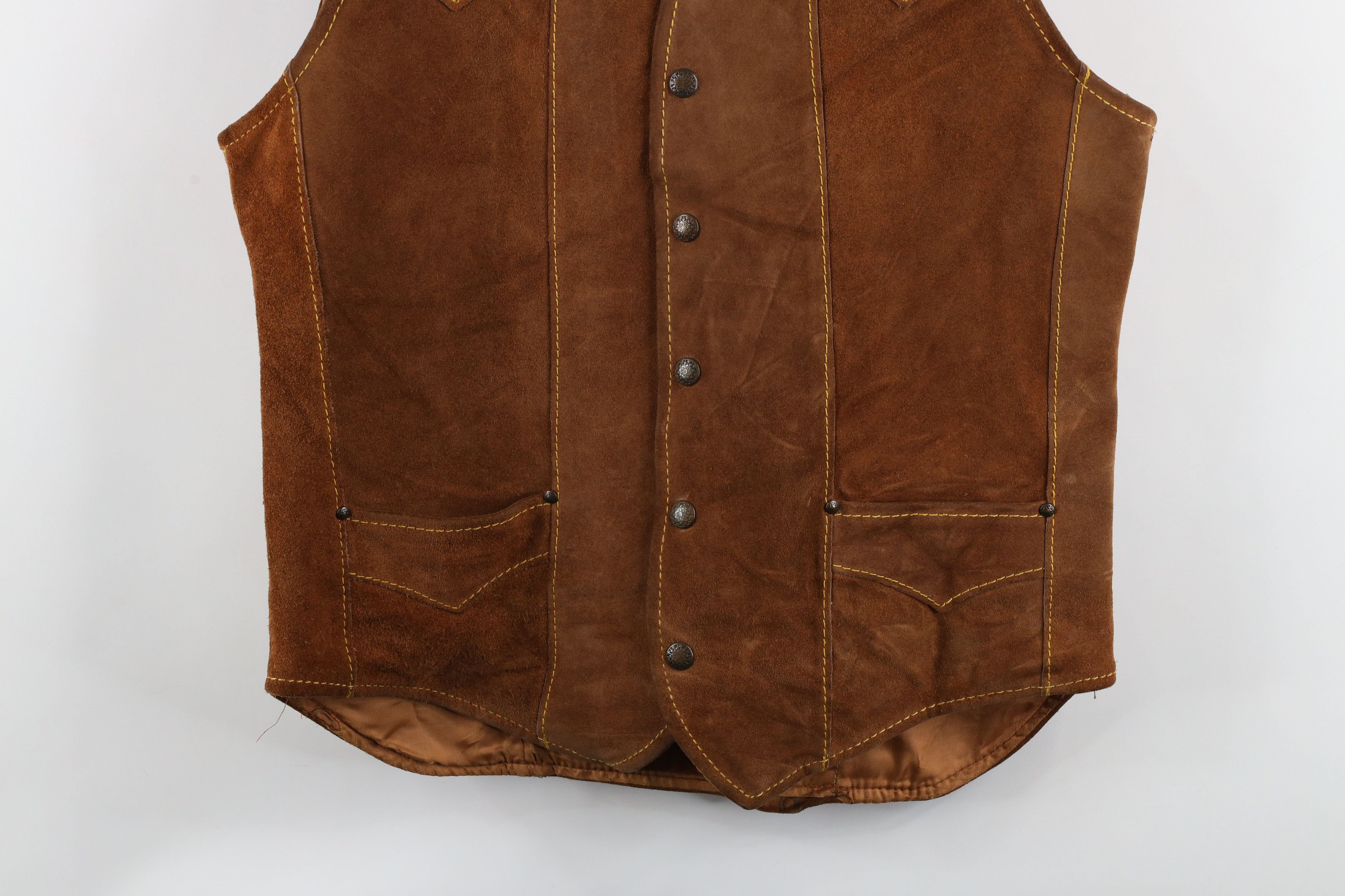 Vintage Vintage 70s Streetwear Suede Leather Western Vest Jacket USA Size US L / EU 52-54 / 3 - 3 Thumbnail