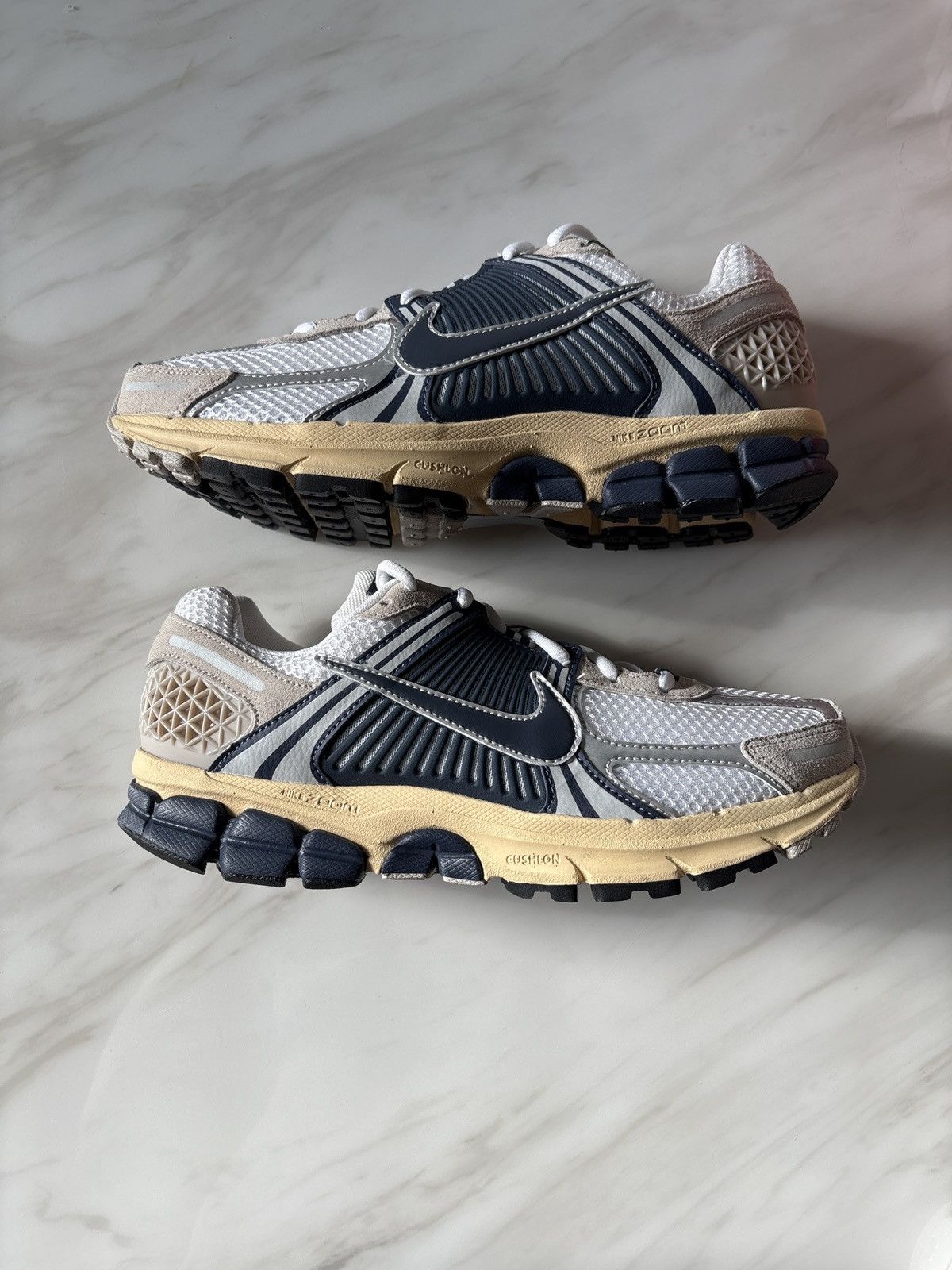 Nike Nike Zoom Vomero 5 Thunder Blue Cream Size US 8 / EU 41 - 2 Thumbnail