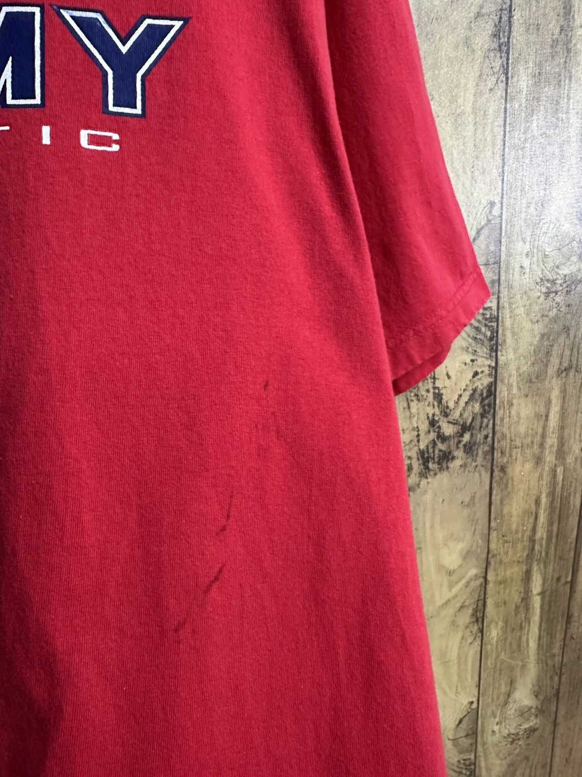 Tommy Hilfiger Vintage Tommy Athletic Usa Tshirt A356 Size US XL / EU 56 / 4 - 6 Thumbnail