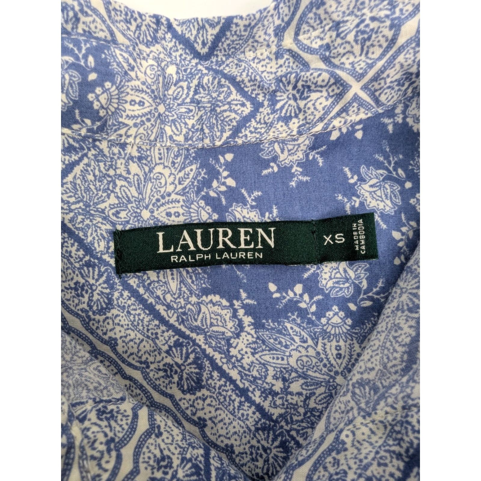 Ralph Lauren Lauren Ralph Lauren Button-Up Blue Floral 3/4 Sleeve Blouse Women's XS Shirt Womens XS Blue Floral Pattern Button Front Blouse Size XS / US 0-2 / IT 36-38 - 6 Thumbnail