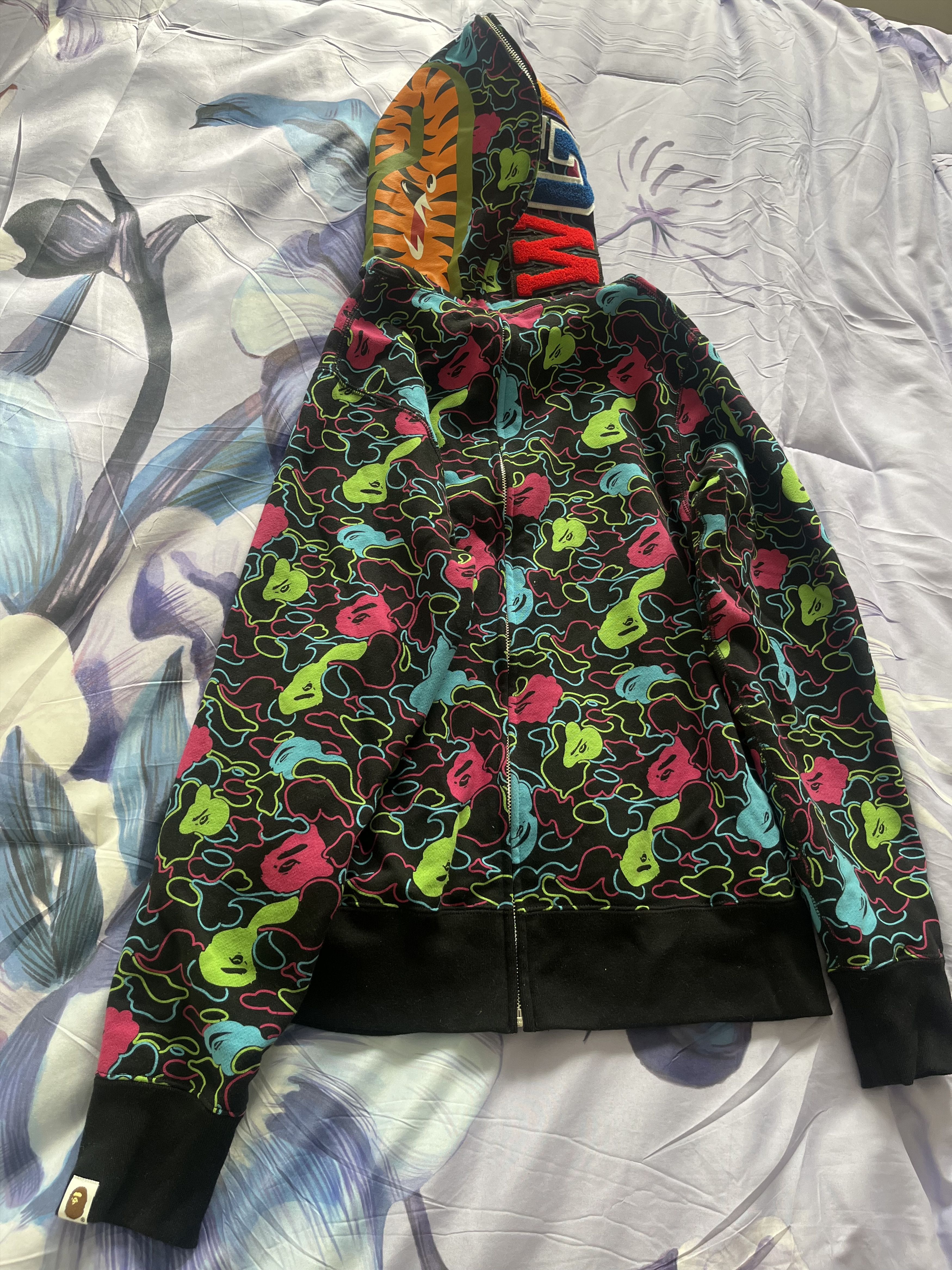 Bape BAPE Neon Camo Shark Full Zip Hoodie (black & multicolor) Size US S / EU 44-46 / 1 - 4 Thumbnail