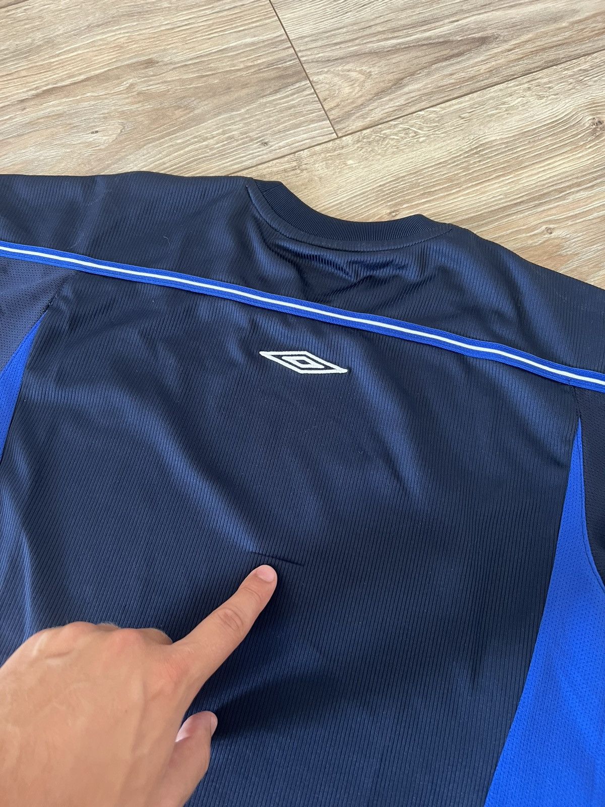 Vintage Soccer Jersey Umbro Everton 00s Vintage Training Size US S / EU 44-46 / 1 - 9 Thumbnail