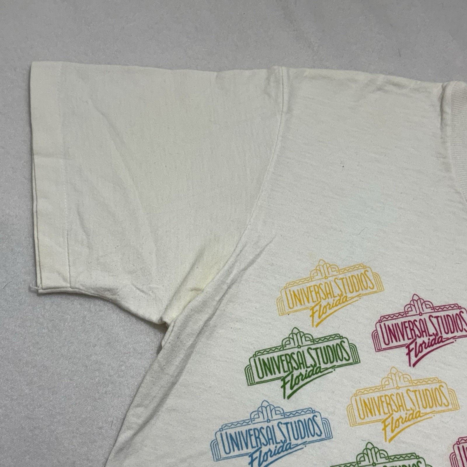 Hanes Vintage 1990 Universal Studios Men’s Small Graphic T Shirt Size US S / EU 44-46 / 1 - 8 Thumbnail