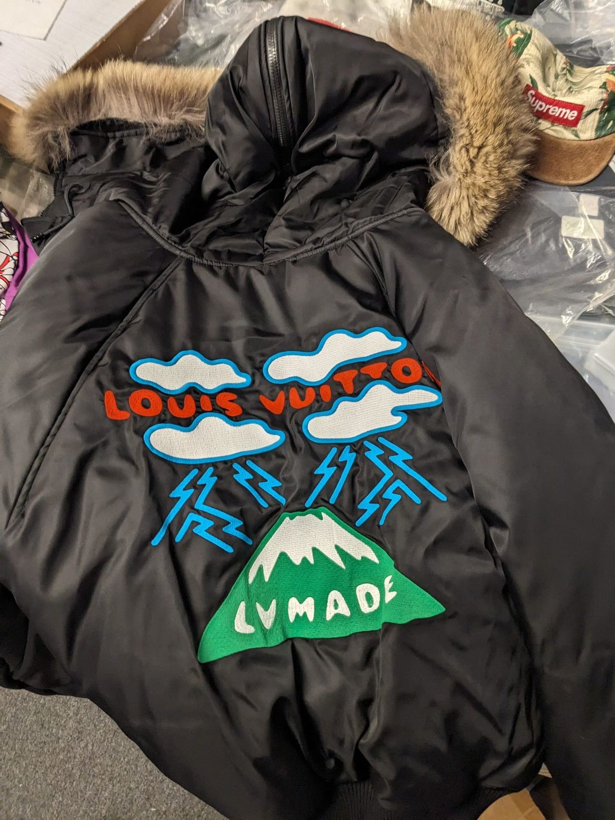 Louis Vuitton Louis Vuitton Nigo Embroidered Mountain Aviator Jacket Size US L / EU 52-54 / 3 - 8 Thumbnail