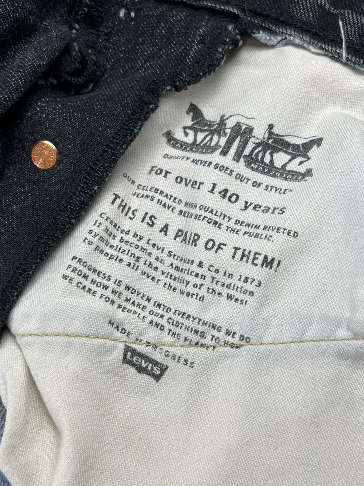 Levi's × Vetements SS19 Vetements Reworked Distressed Levi’s Denim Jeans Size US 28 / EU 44 - 12 Thumbnail