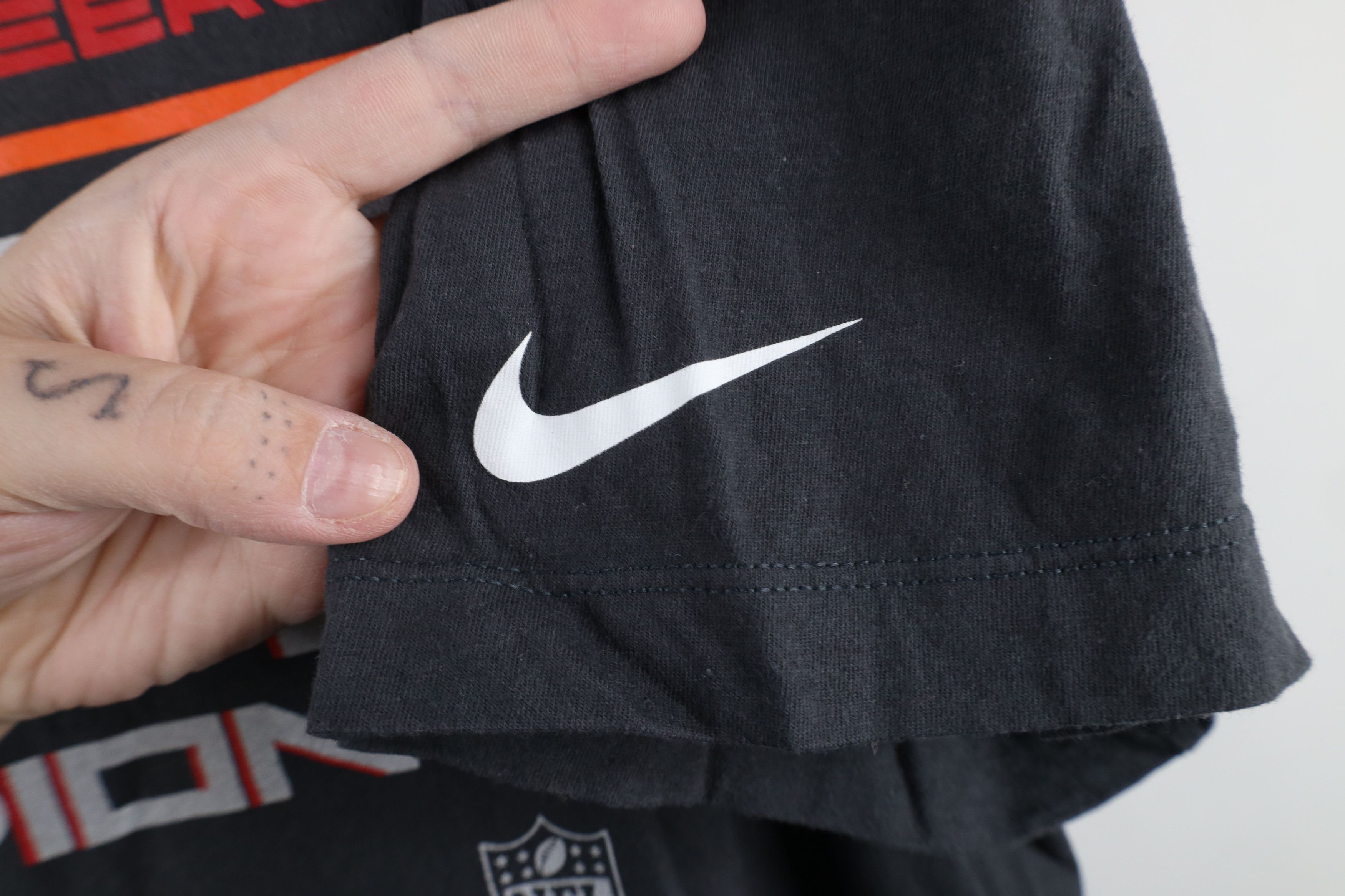 Nike × Vintage Nike Bowl LIV Champions Tampa Bay Buccaneers T-Shirt Gray Size US XXL / EU 58 / 5 - 4 Thumbnail