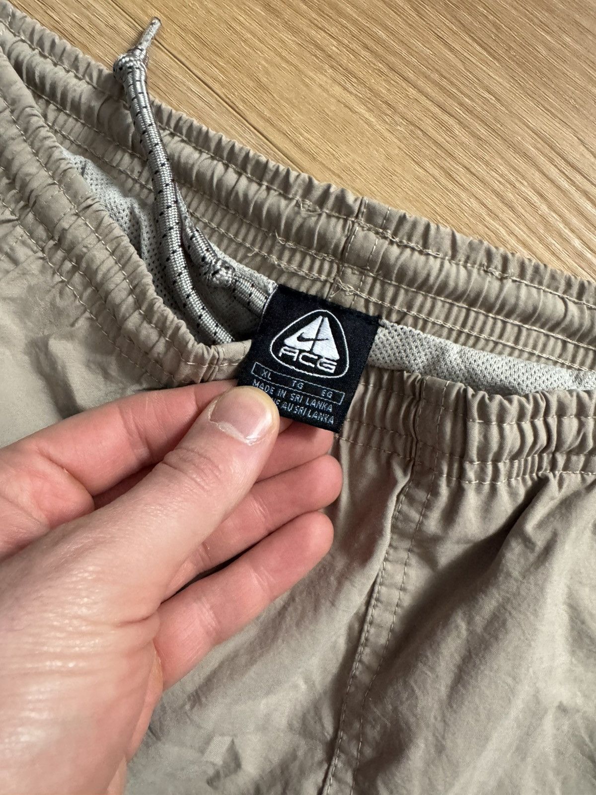 Nike Mens Vintage Nike ACG 6 inch shorts Size US 34 / EU 50 - 4 Thumbnail
