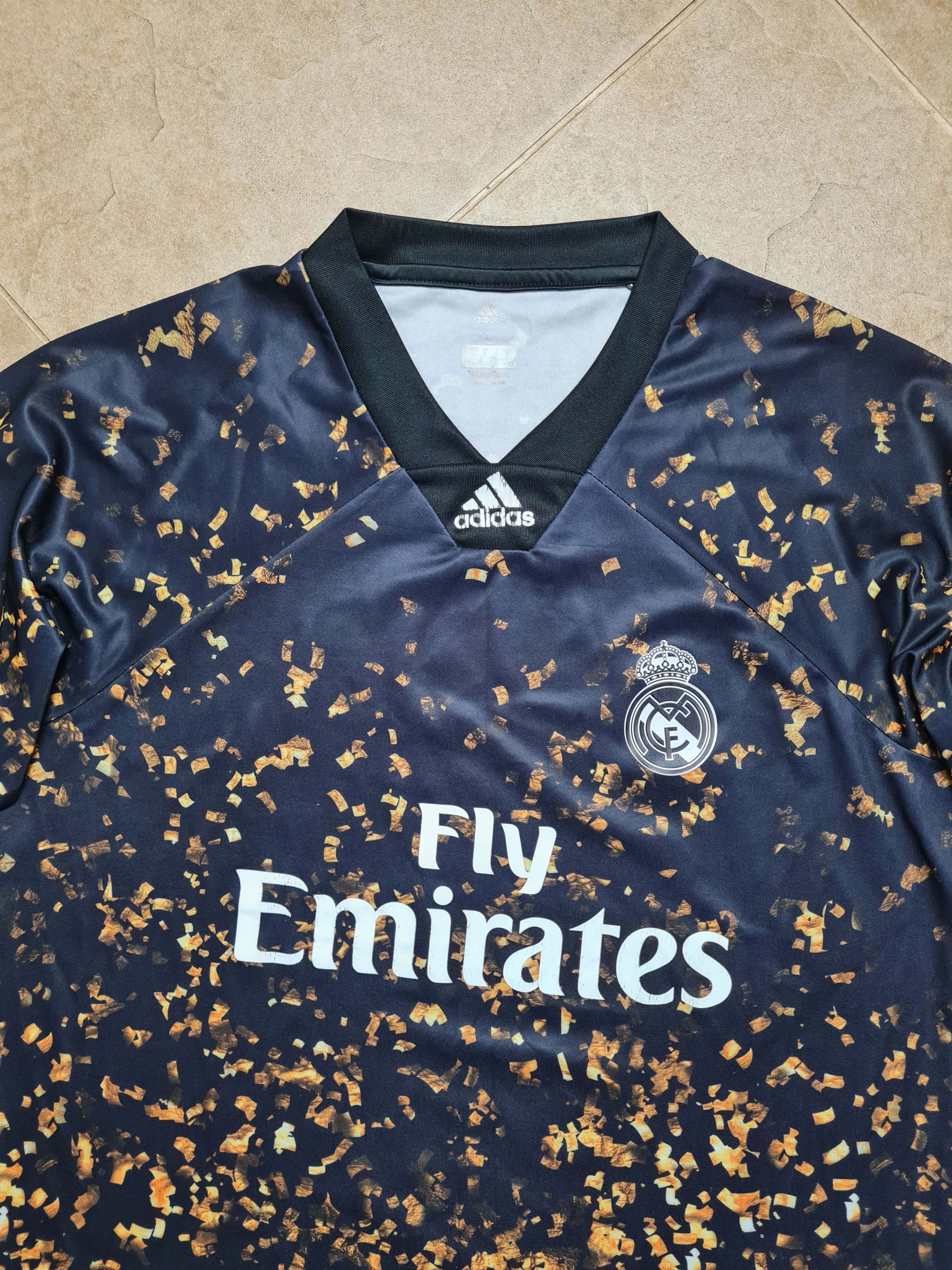 Adidas Real Madrid 2019/2020 EA Sports Fourth Soccer Shirt EJ5563 Size US L / EU 52-54 / 3 - 17 Thumbnail