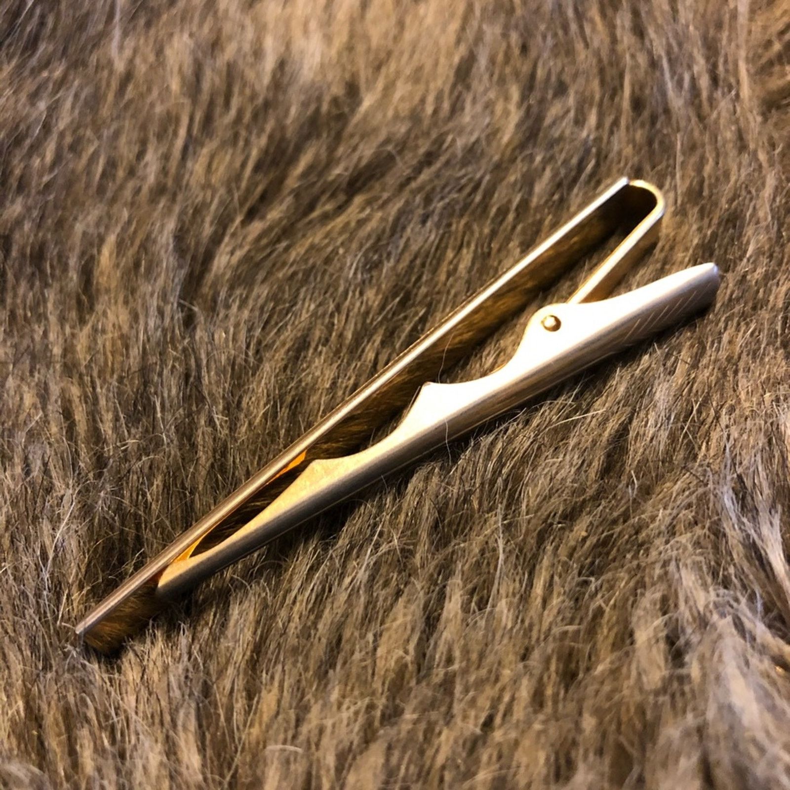 Vintage Men’s mid century brushed gold tone tie clip bar Size ONE SIZE - 3 Thumbnail