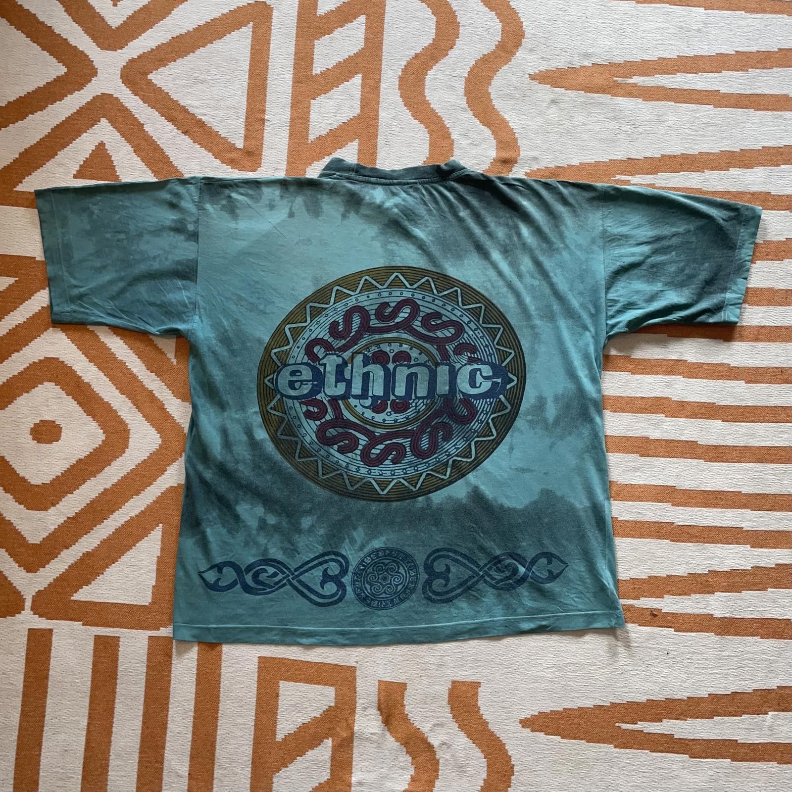 Designer NewFast 90s Dye ‘Ethnic’ Graphic T-Shirt L Size US L / EU 52-54 / 3 - 1 Thumbnail