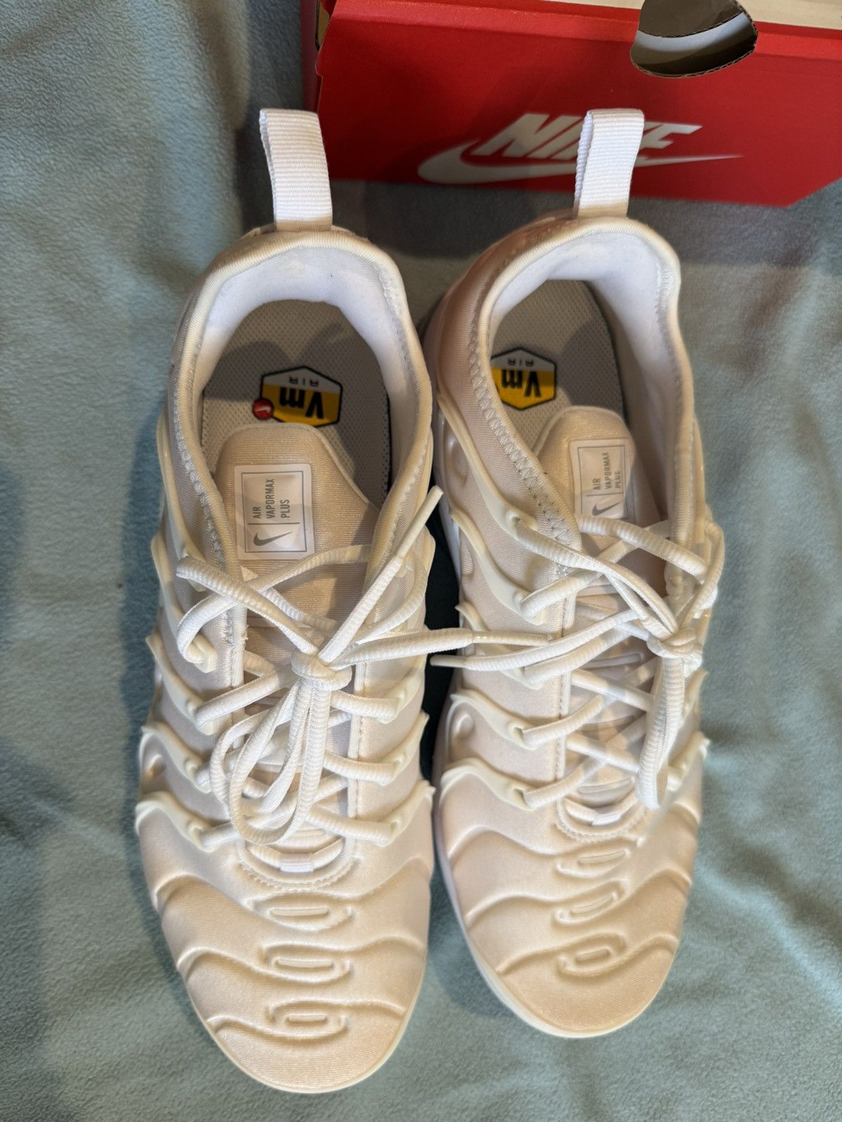 Nike Vapormax Plus triple white size 9.5 Size US 9.5 / EU 42-43 - 1 Thumbnail