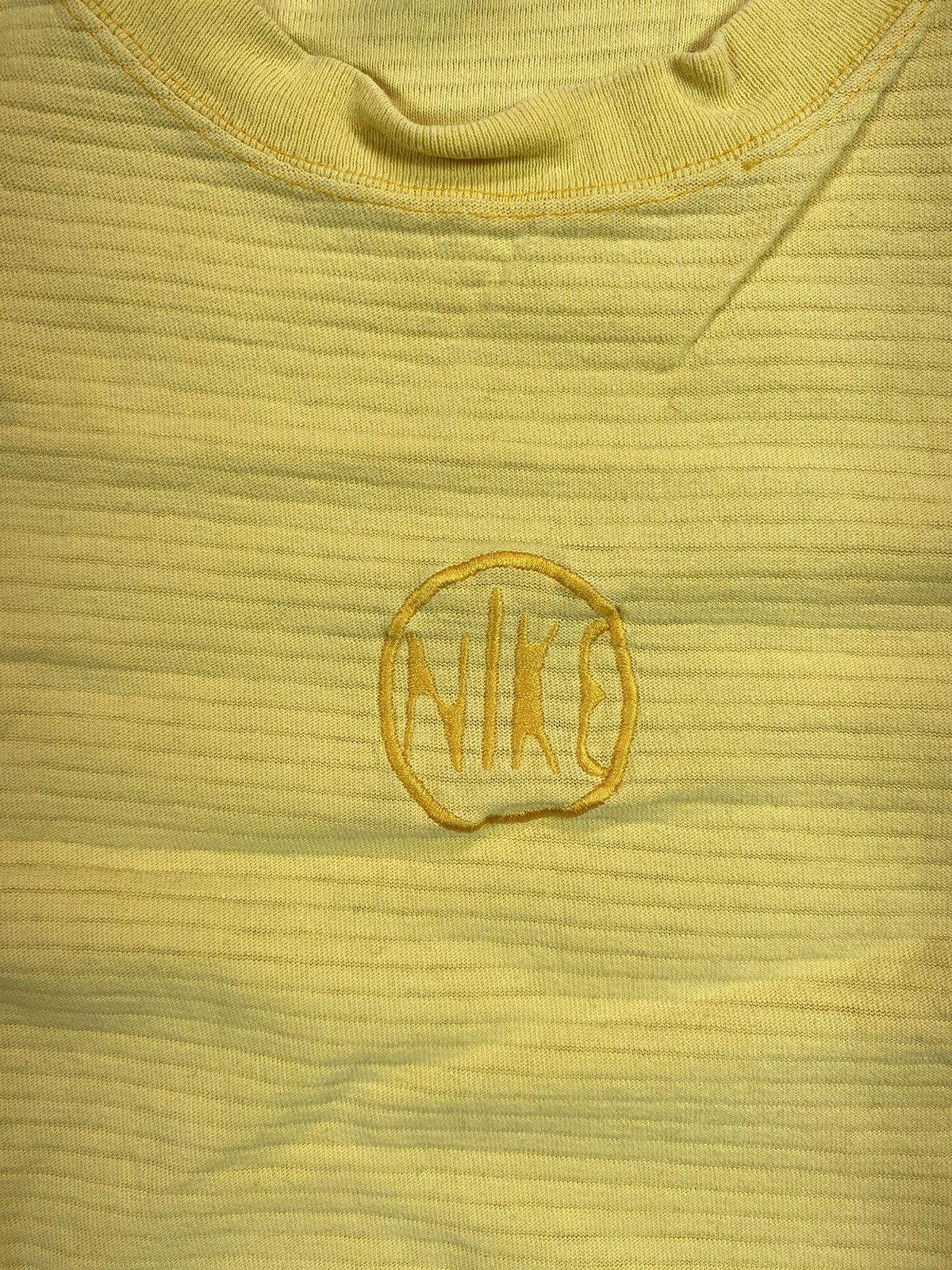 Nike × Vintage Vintage Nike Men’s Yellow T-shirt With Big Centre Logo Size US XL / EU 56 / 4 - 4 Thumbnail