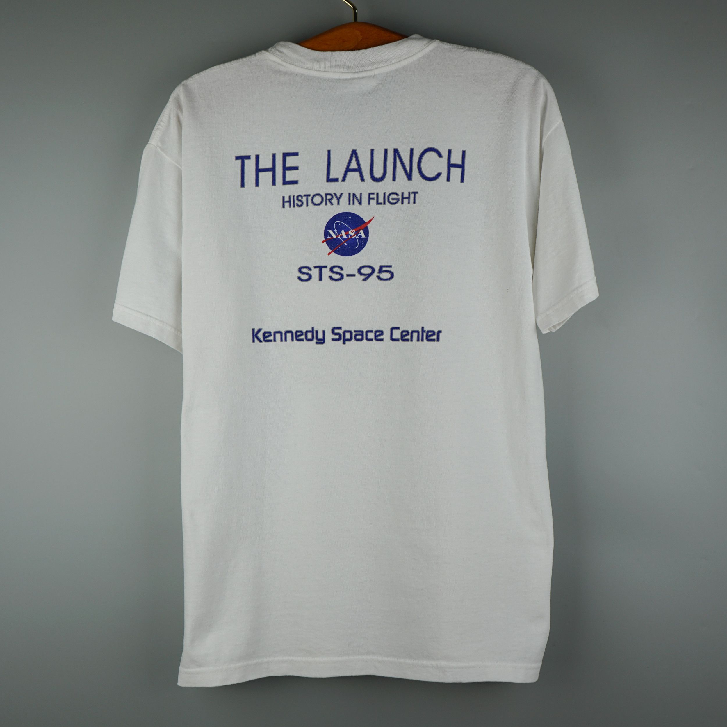 NASA × Vintage Vintage 1998 STS-95 Kennedy Space Center T-Shirt Size US L / EU 52-54 / 3 - 4 Thumbnail
