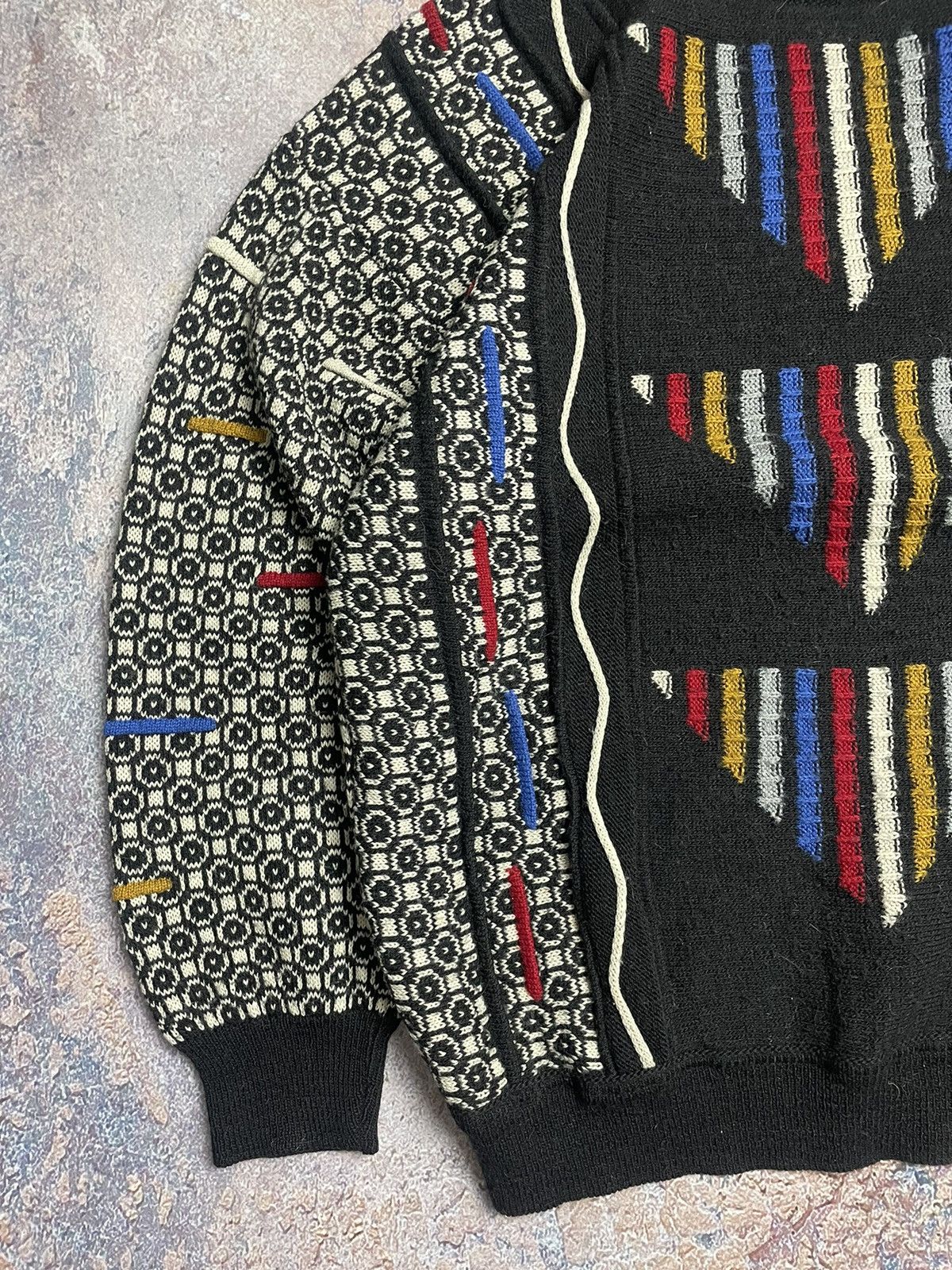 Coogi Crazy vintage 90s Coogi style baggy knitwear thick sweater Size US L / EU 52-54 / 3 - 3 Thumbnail