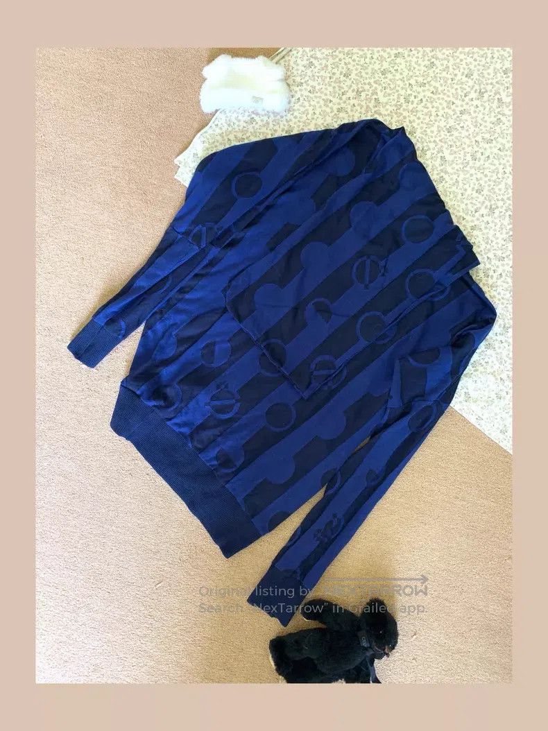 Vivienne Westwood Vivienne Westwood Long sleeve sweater, autumn and winter c Size S / US 4 / IT 40 - 2 Thumbnail