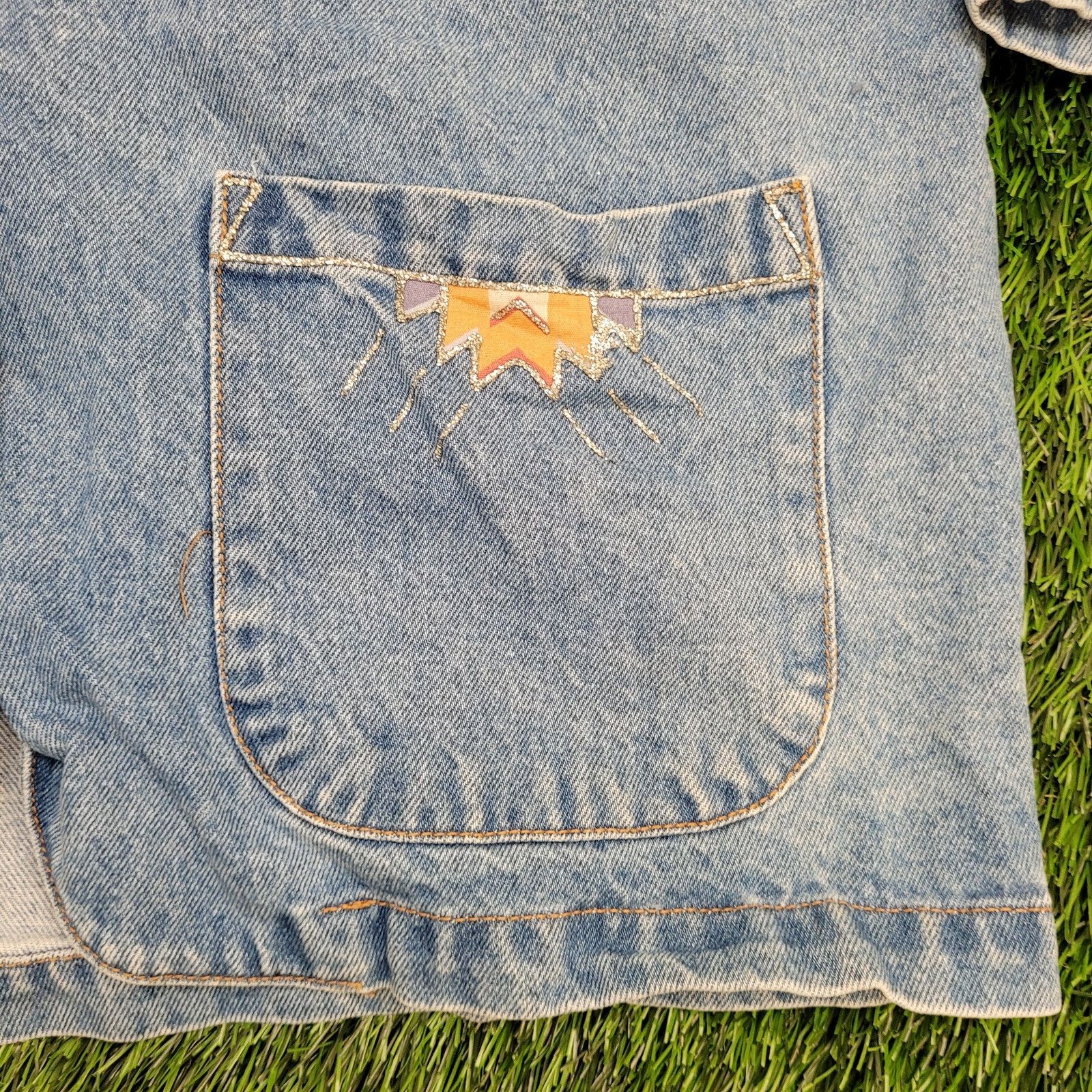 Vintage Vintage Native-American Denim Jacket Womens L/XL 23x29 Baggy Size XL / US 12-14 / IT 48-50 - 9 Thumbnail