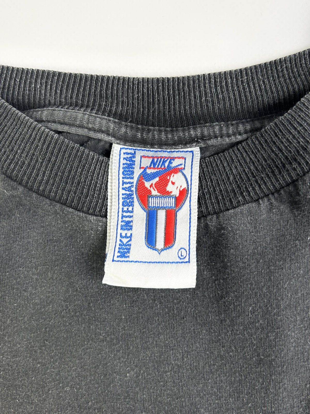 Nike × Vintage Rare Nike International Vintage Long Sleeve Grey L Y2k Size US L / EU 52-54 / 3 - 10 Thumbnail