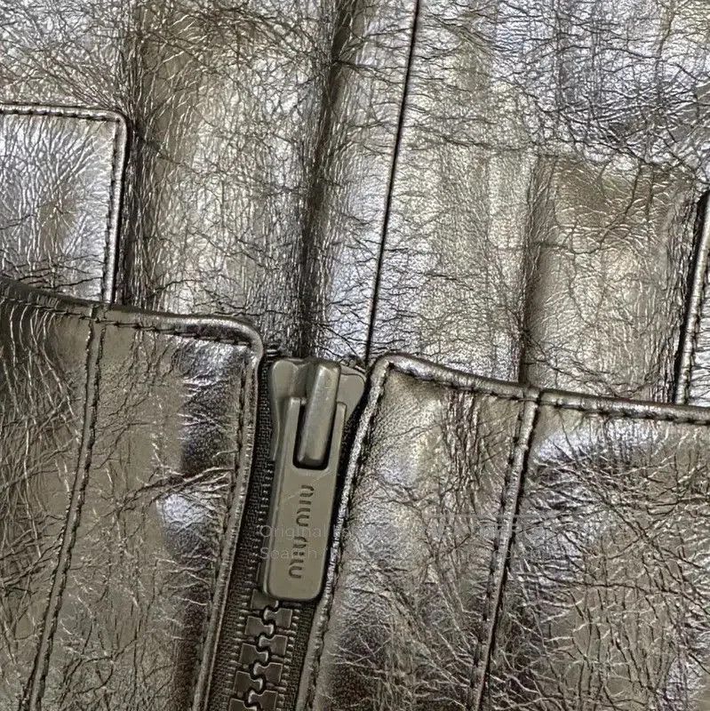 Miu Miu Miu Miu Black A-Line Leather Skirt . Size 35" - 5 Thumbnail